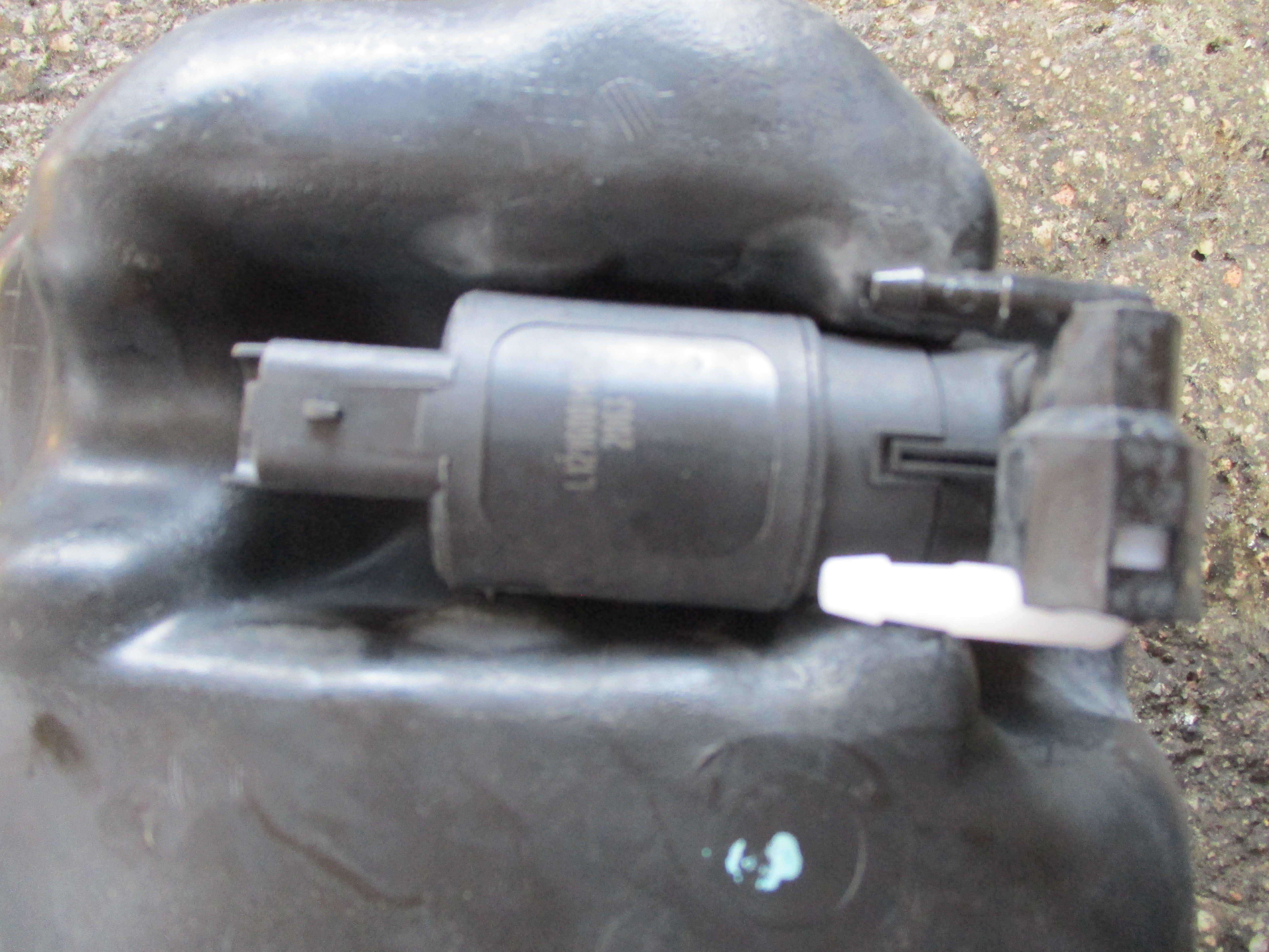 Δοχεία Νερού Υαλοκαθαριστήρων Citroen Saxo ’00