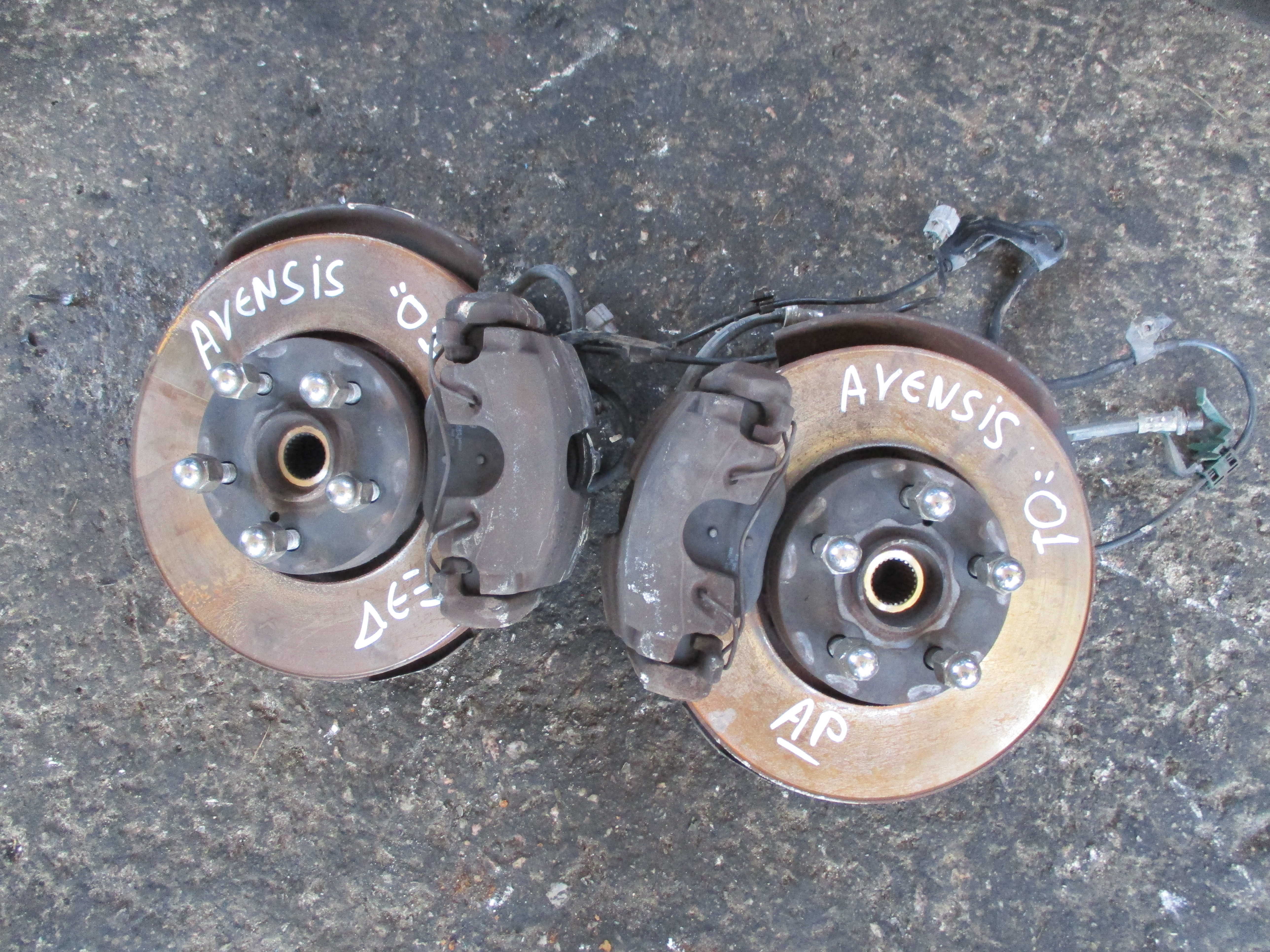 Δισκόπλακες Εμπρός Toyota Avensis ’01 Προσφορά!