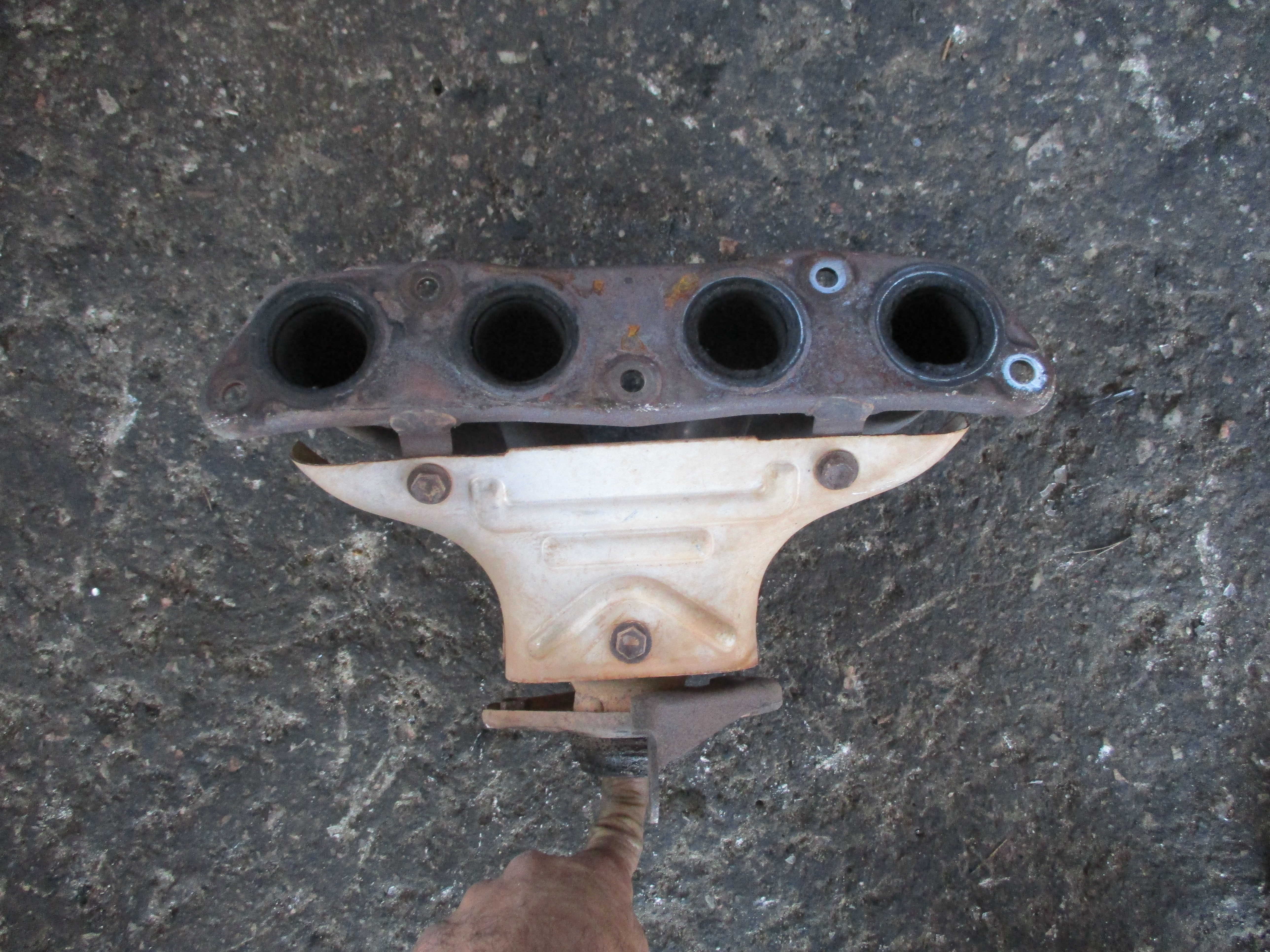 Χταπόδι Πολλαπλής Εξαγωγής Toyota Avensis ’01(Προσφορά 60 ευρώ)