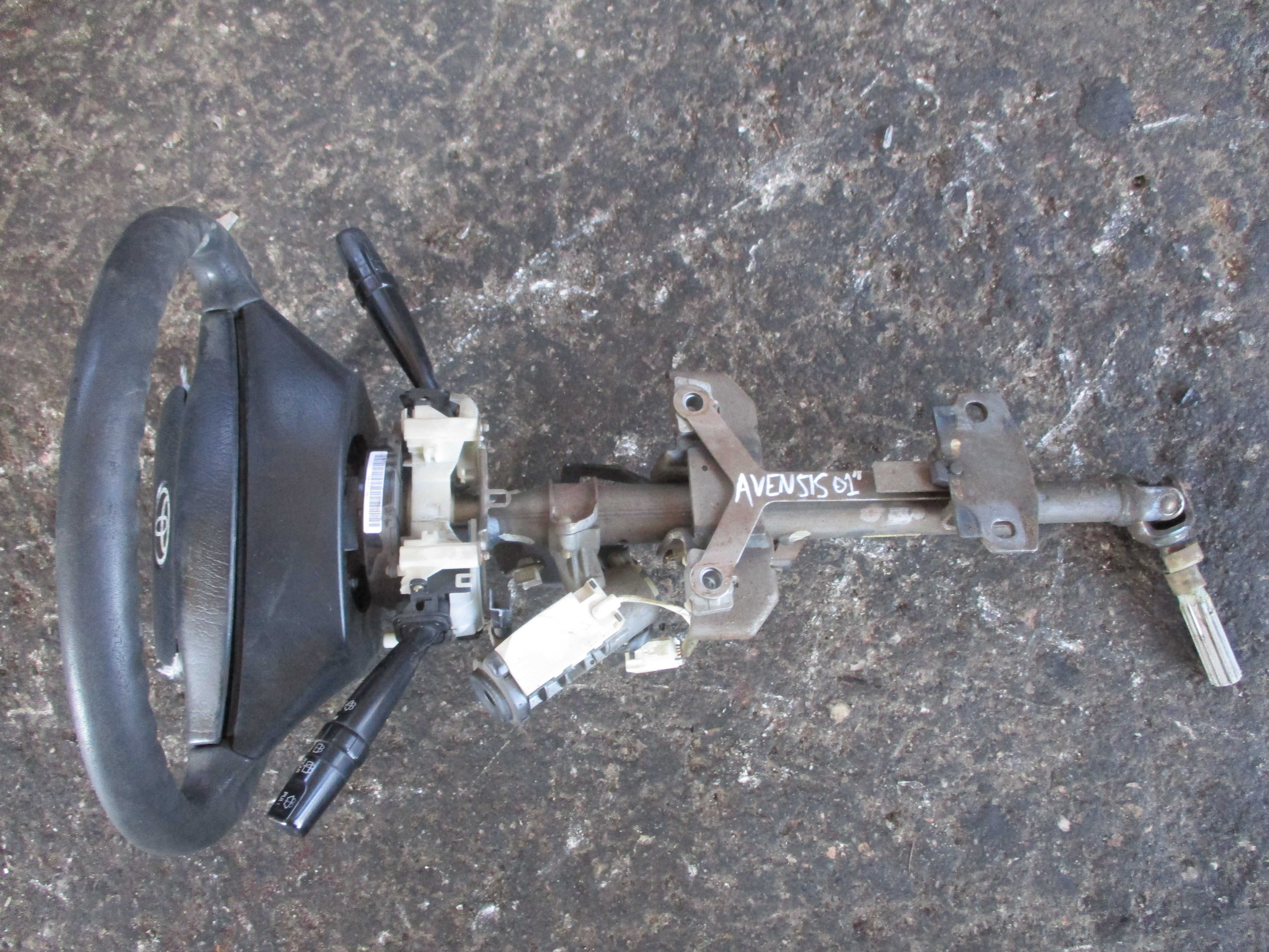 Μαρκούτσια Υδραυλικού Τιμονιού Toyota Avensis ’01 Προσφορά.