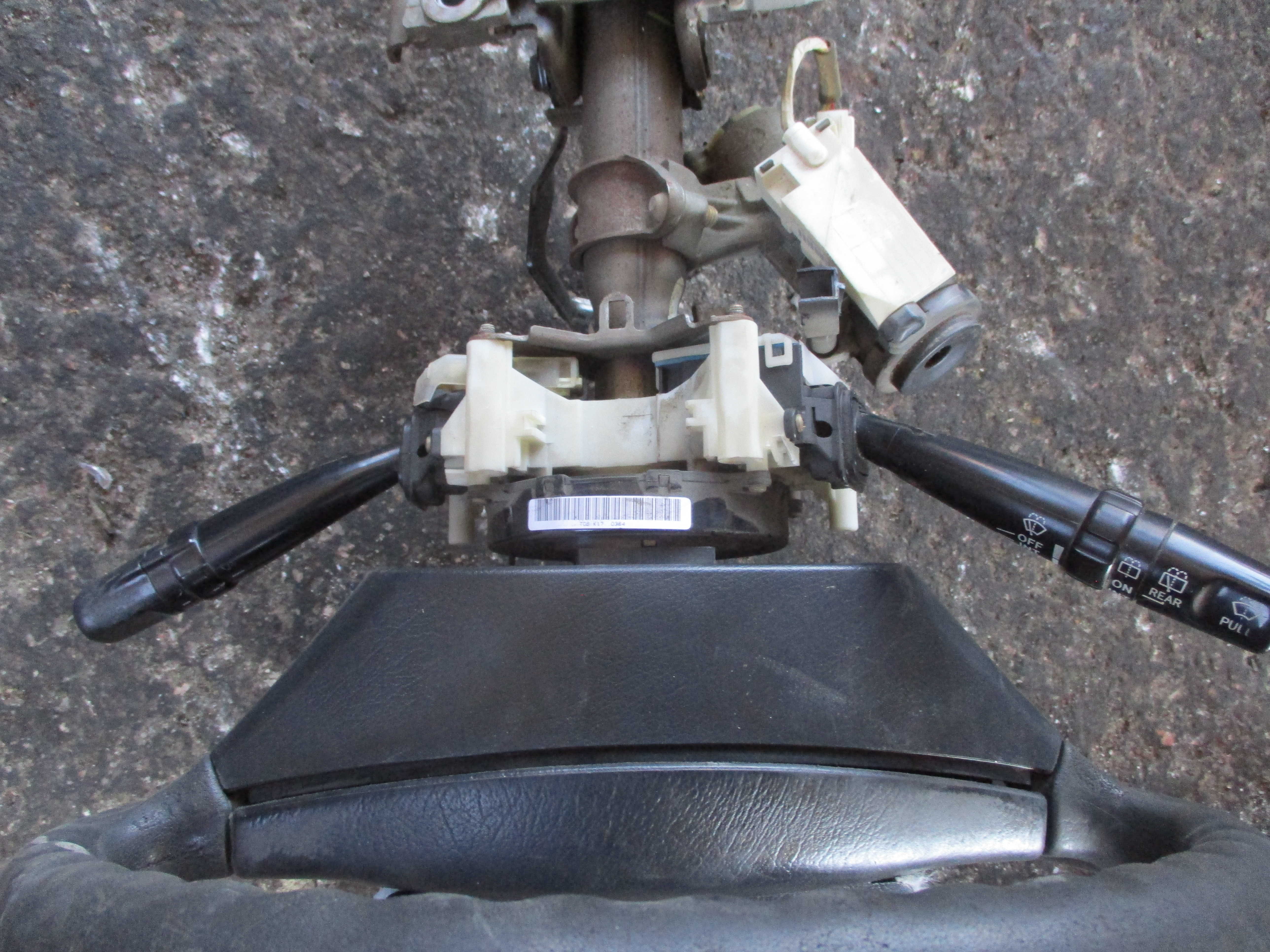 Φλασιέρα Toyota Avensis ’01(Προσφορά 27 ευρώ)