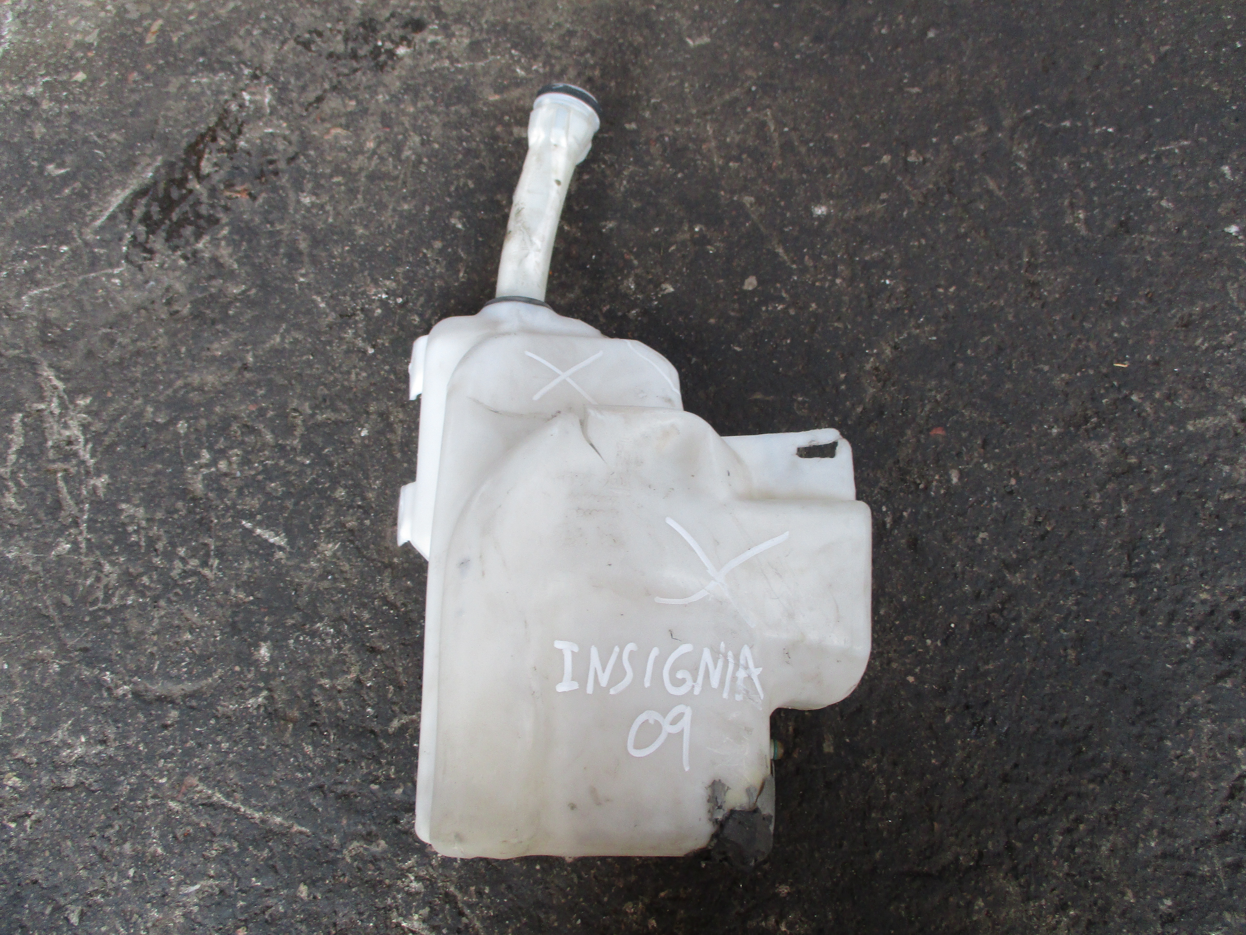 Δοχεία Νερού Υαλοκαθαριστήρων Opel Insignia ’09