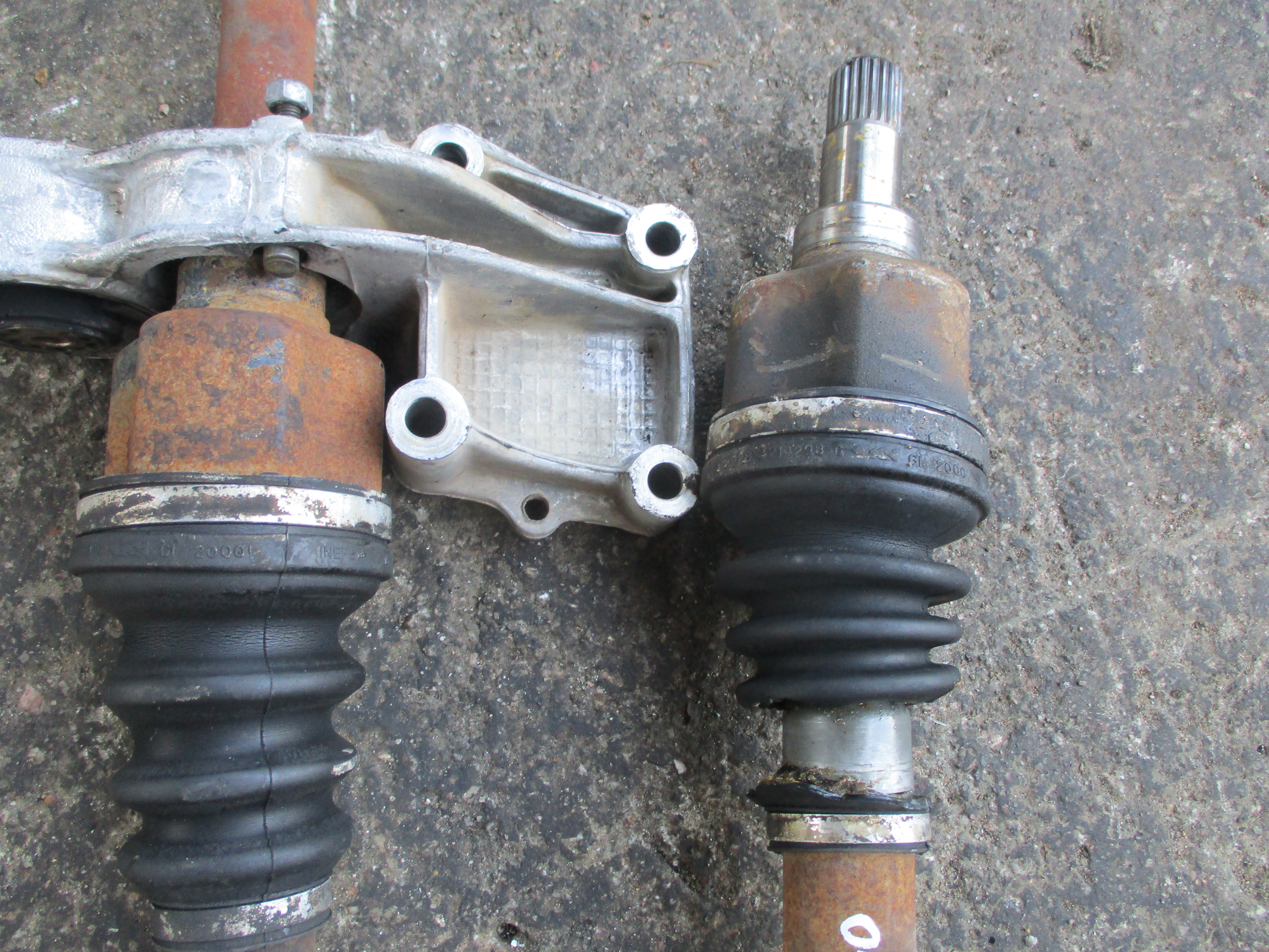 Ημιαξόνια Citrοen Berlingo ’01