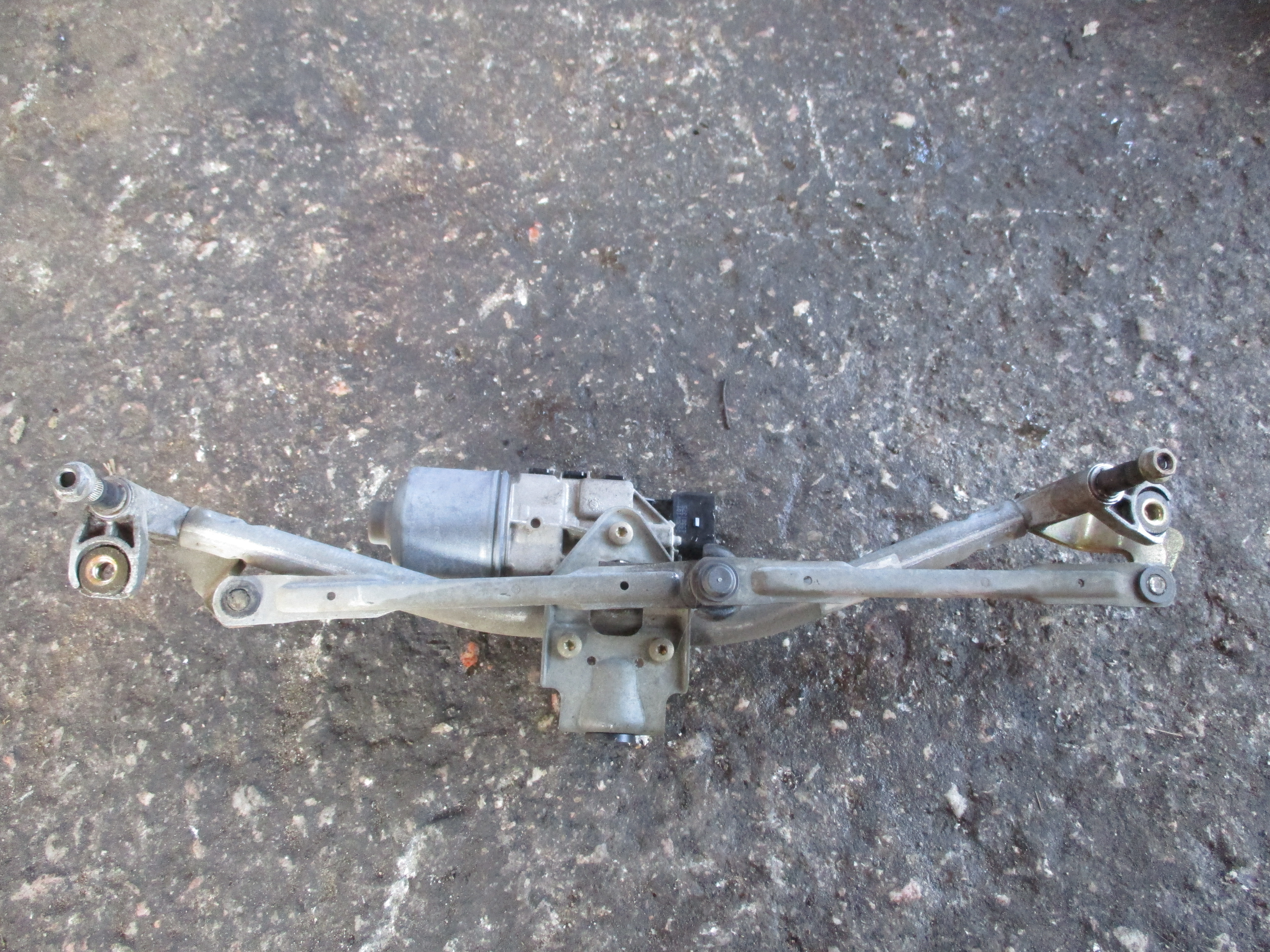 Υαλοκαθαριστήρες Σέτ (0390241524,6Q1955119A) VW Polo ’03 (Προσφορά 50 ευρώ)