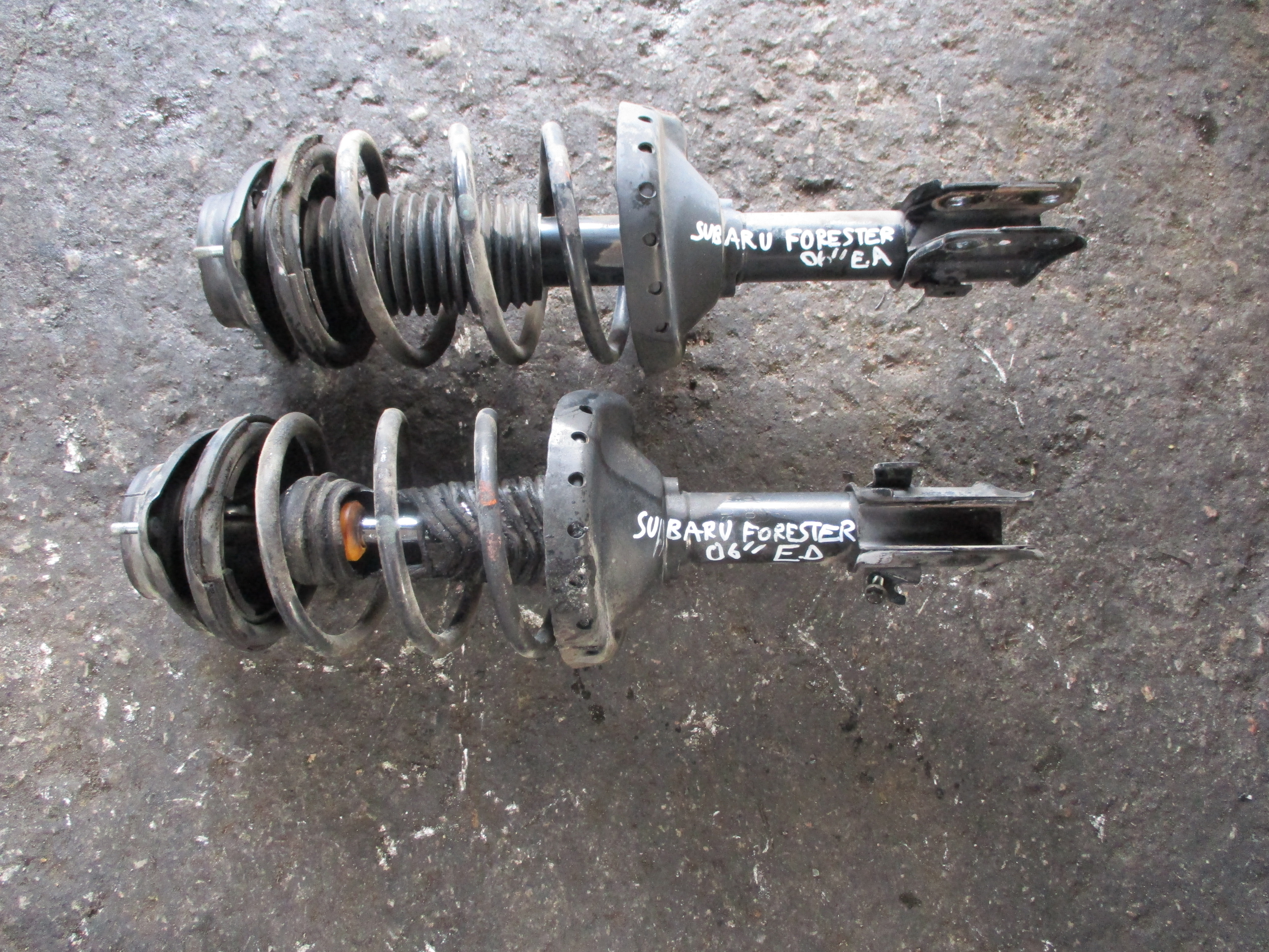 Αμορτισέρ Μπαγκάζ Subaru Forester ’06