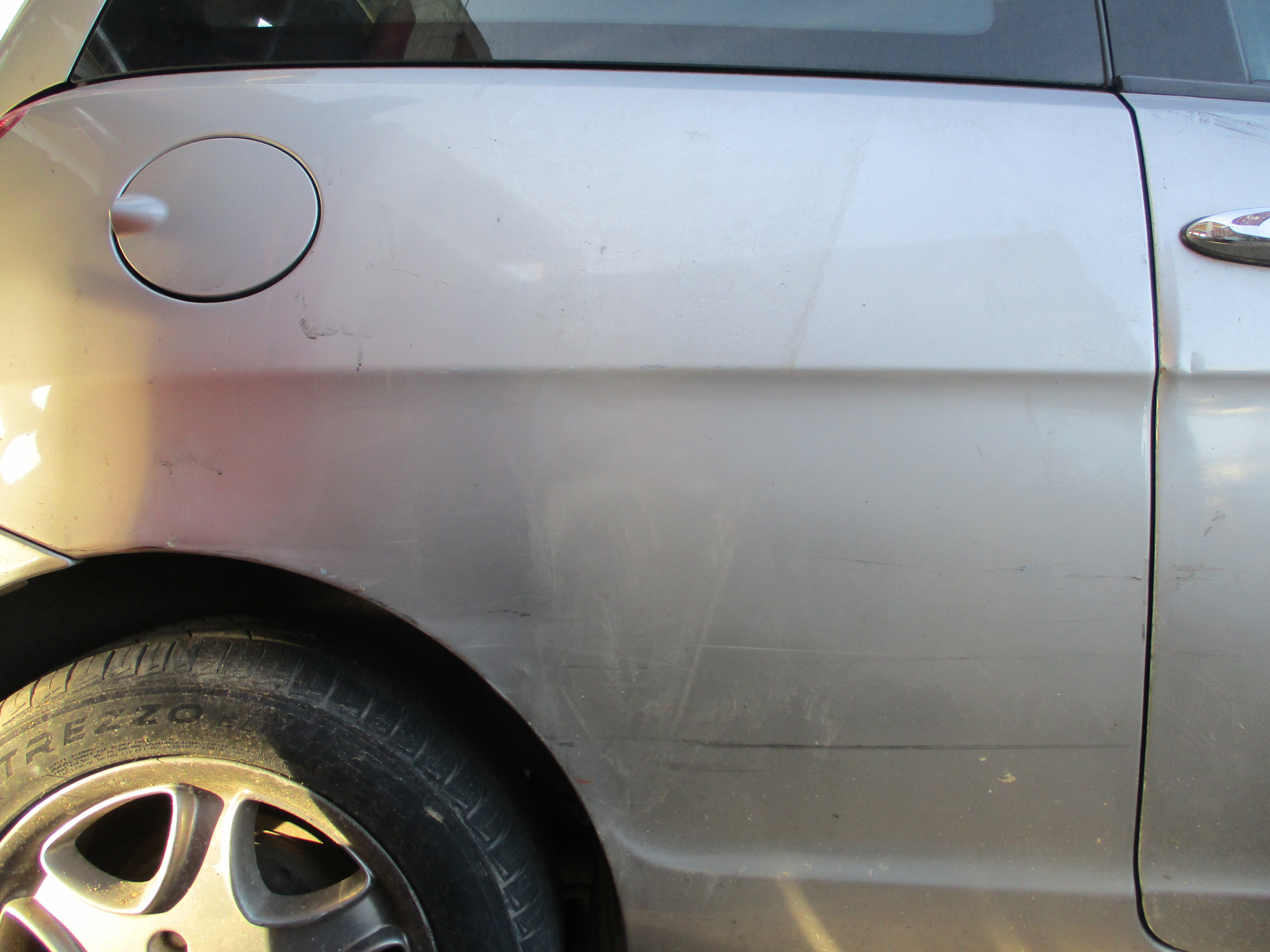 Πορτάκι Ρεζερβουάρ Lancia Ypsilon ’05 Προσφορά!