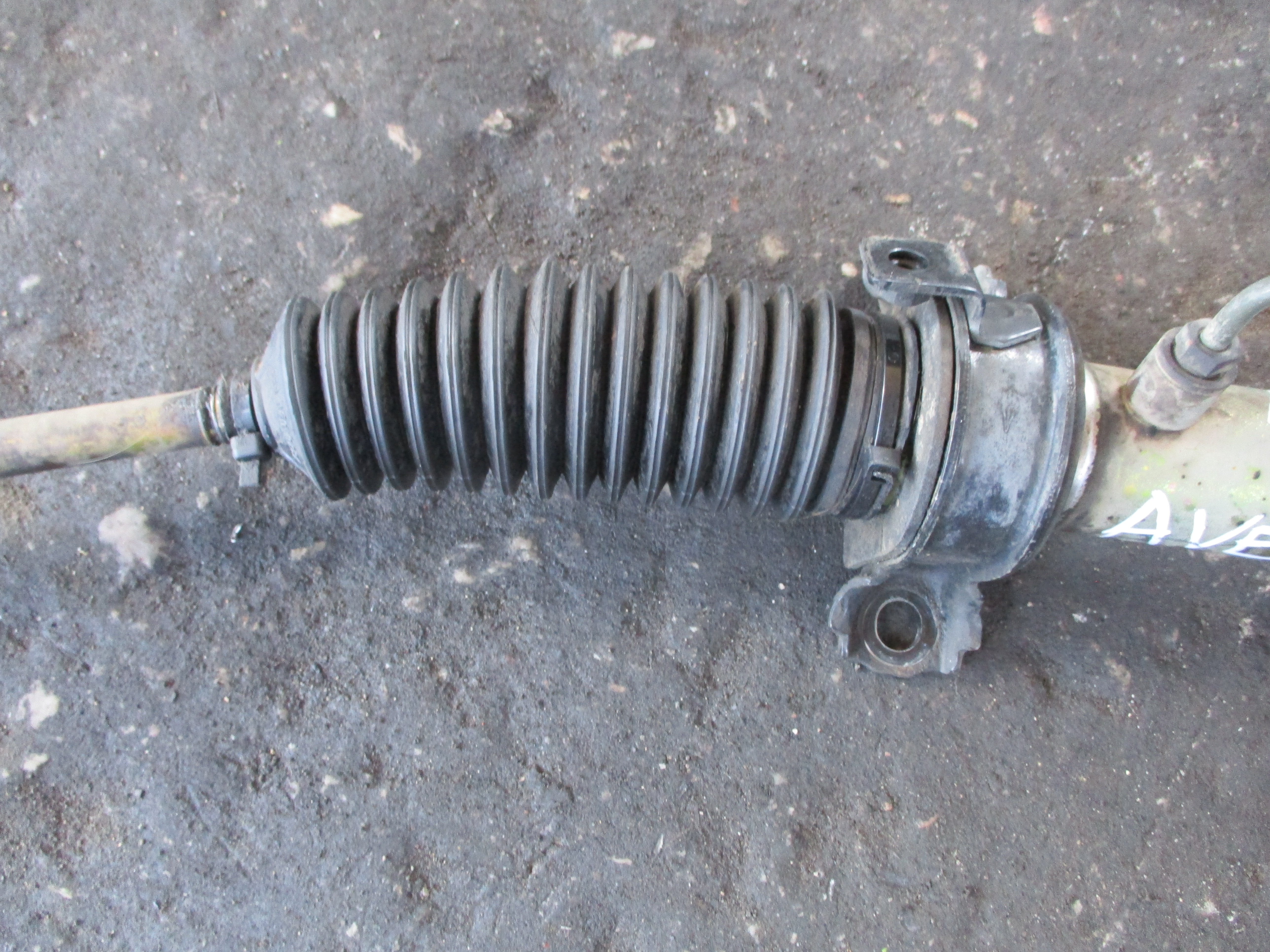 Κρεμαργιέρα (7891117) Toyota Avensis ’01