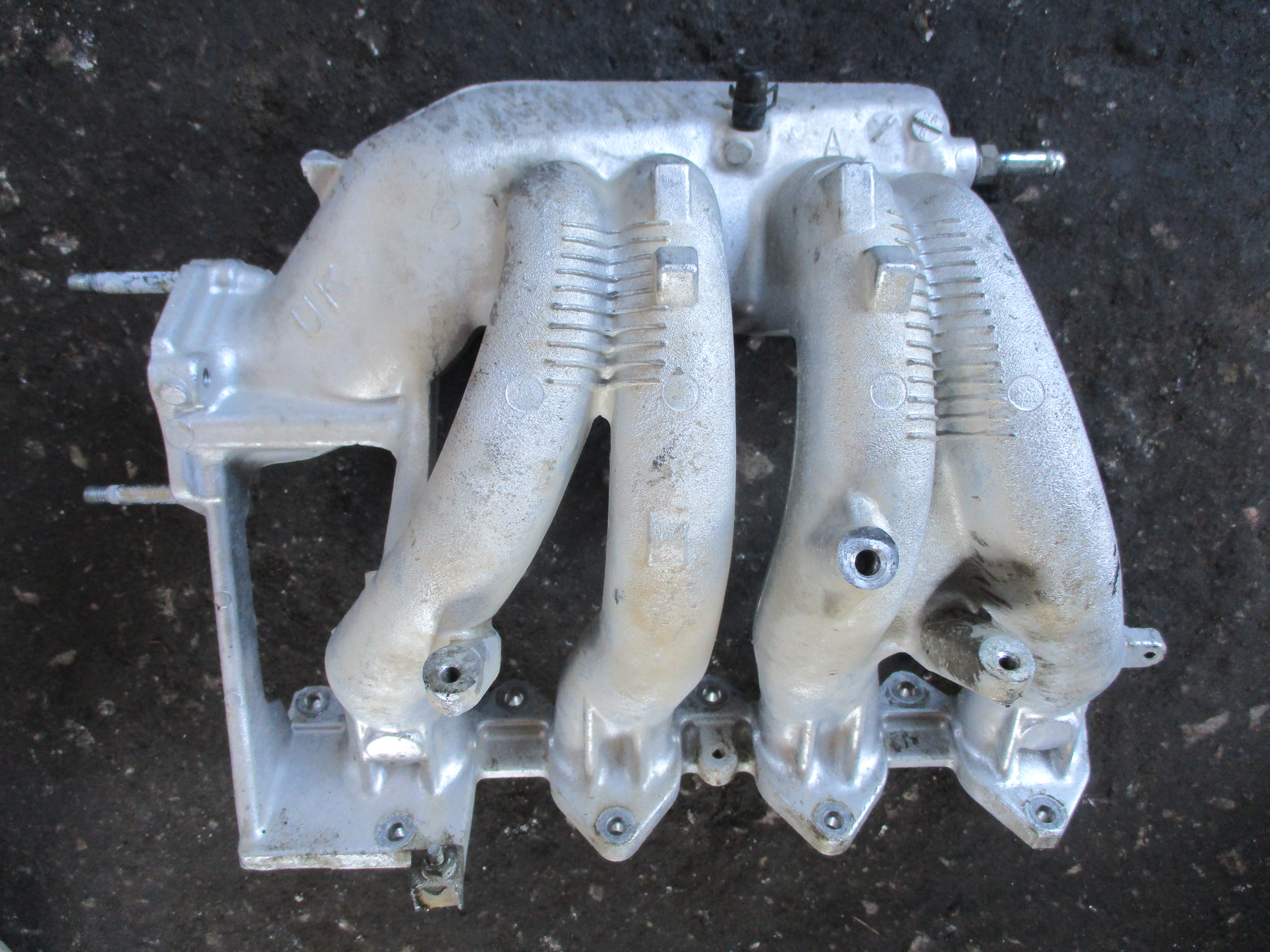 Πολλαπλή Εισαγωγής Toyota Avensis ’01 Προσφορά.