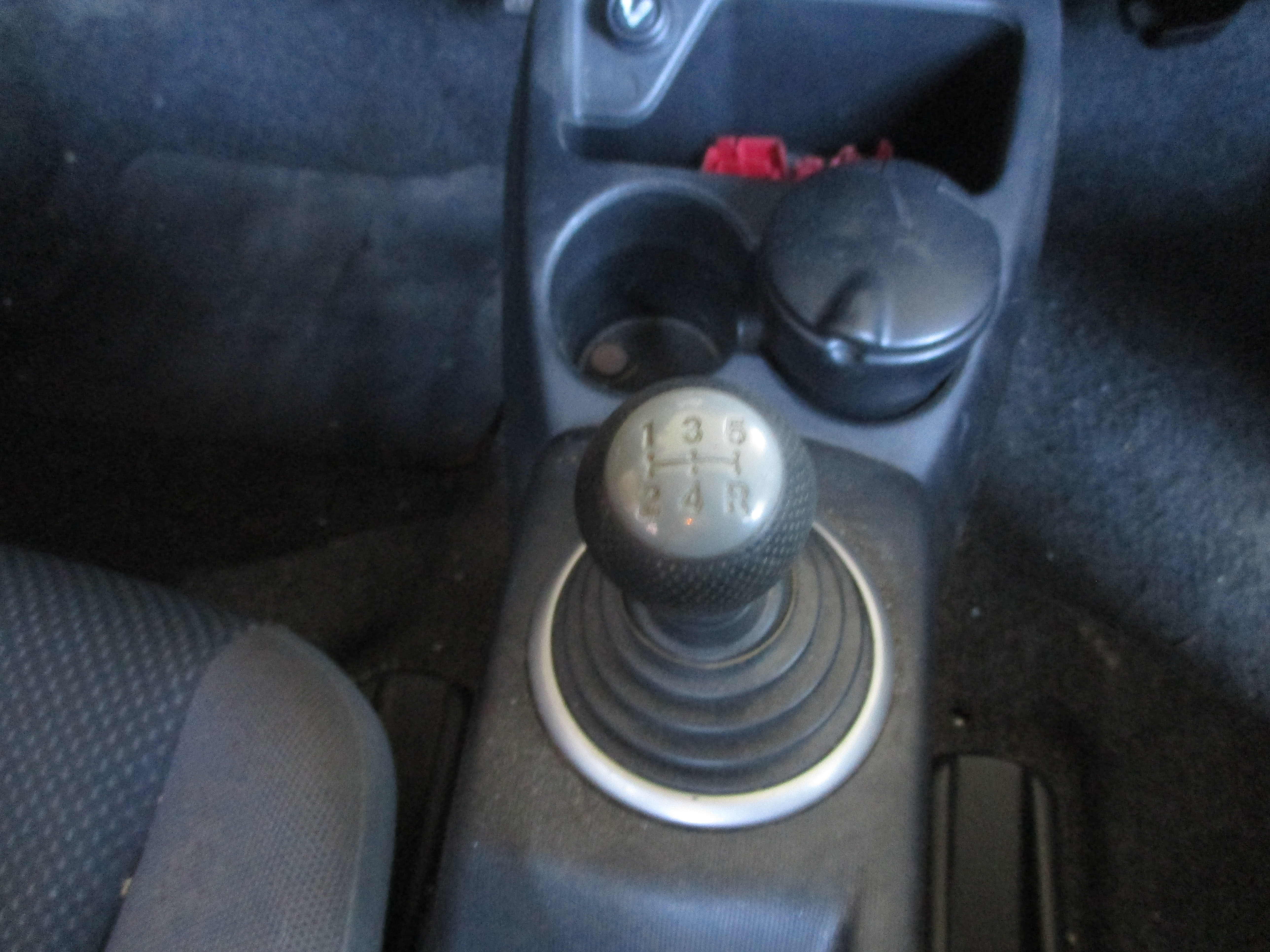 Λεβιές Ταχυτήτων Honda Jazz ’02 Προσφορά.