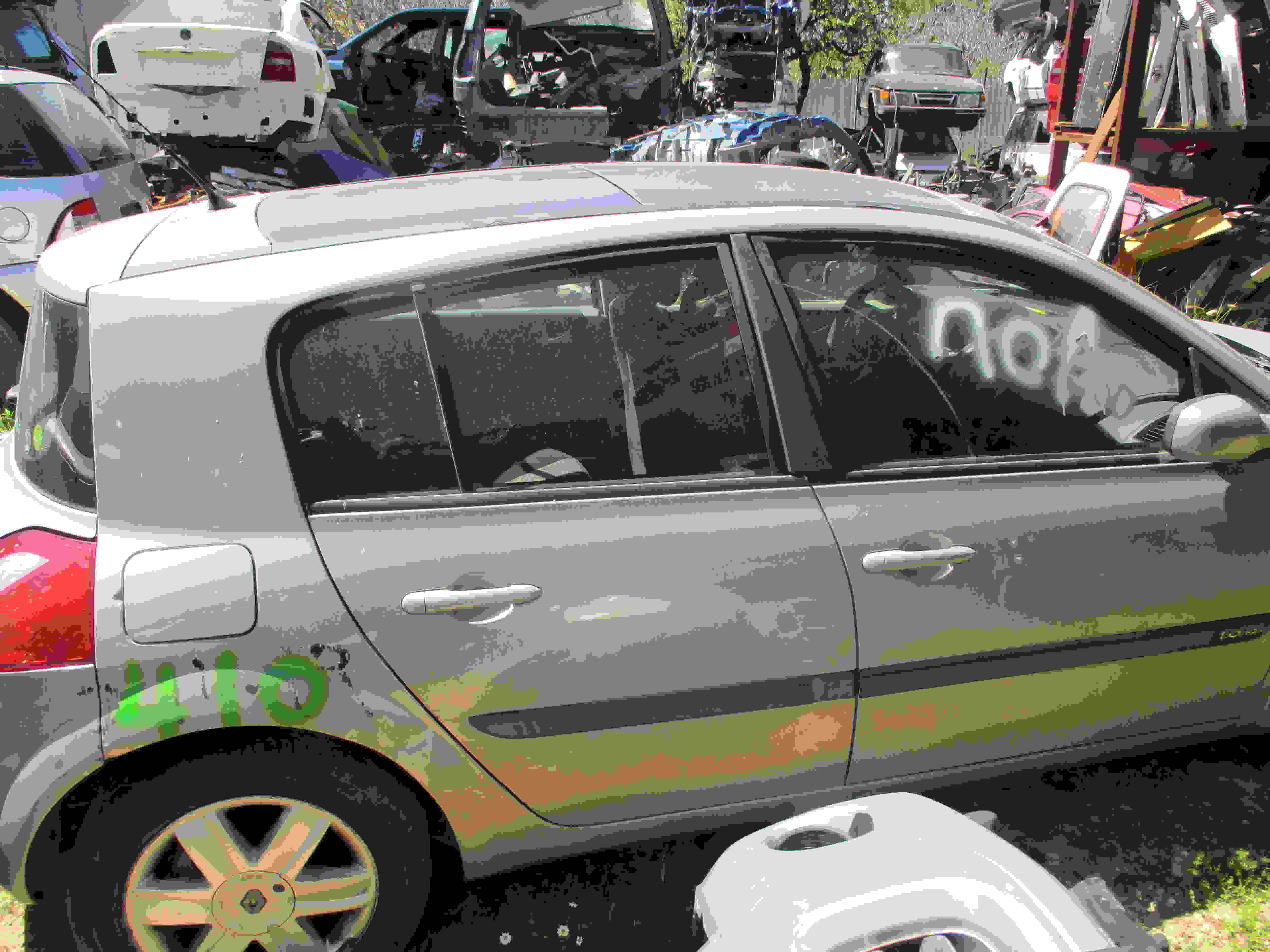 Φινιστρίνια Renault Megane ’03 Προσφορά.