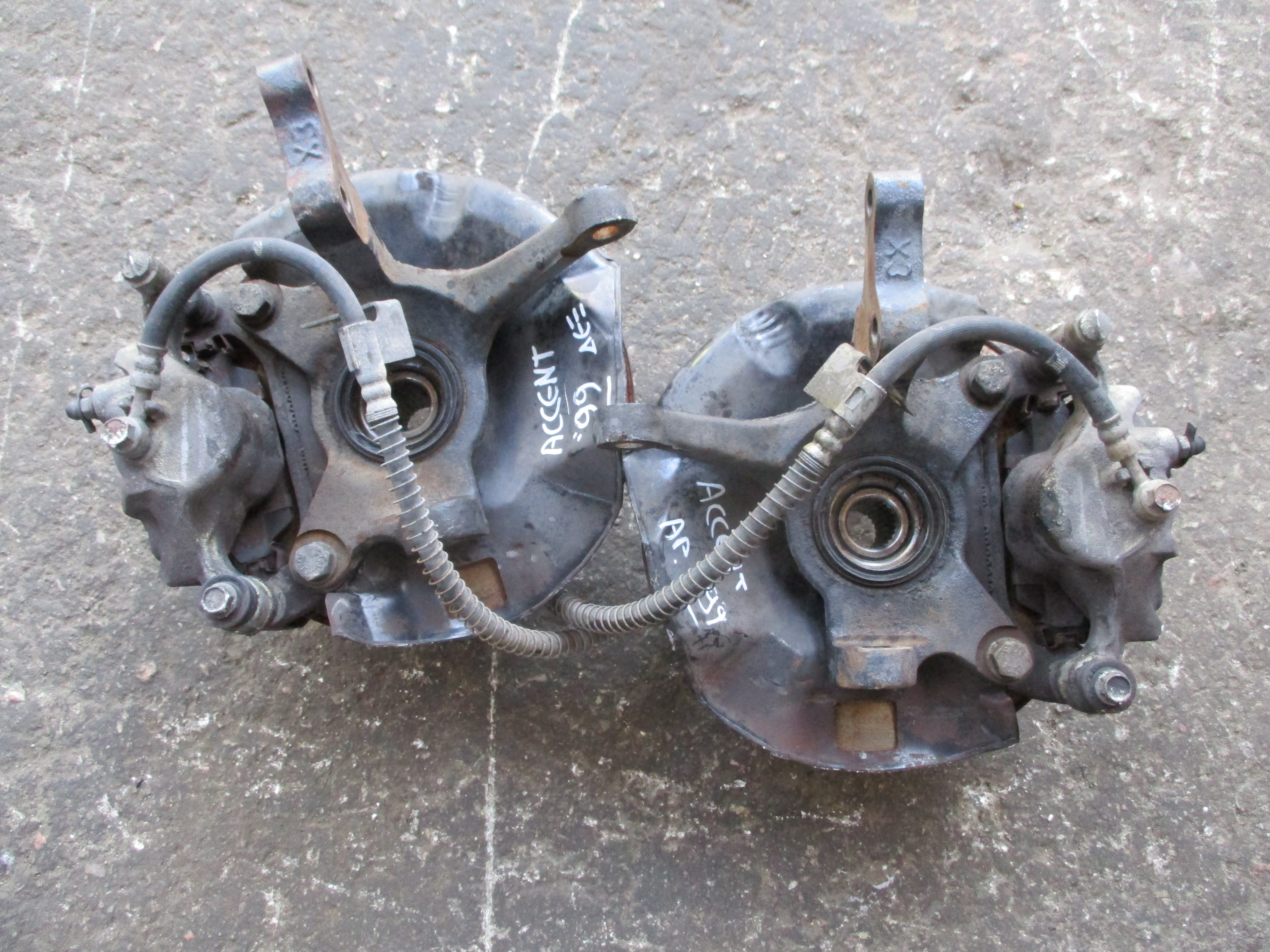 Ακραξόνια Hyundai Accent ’99.