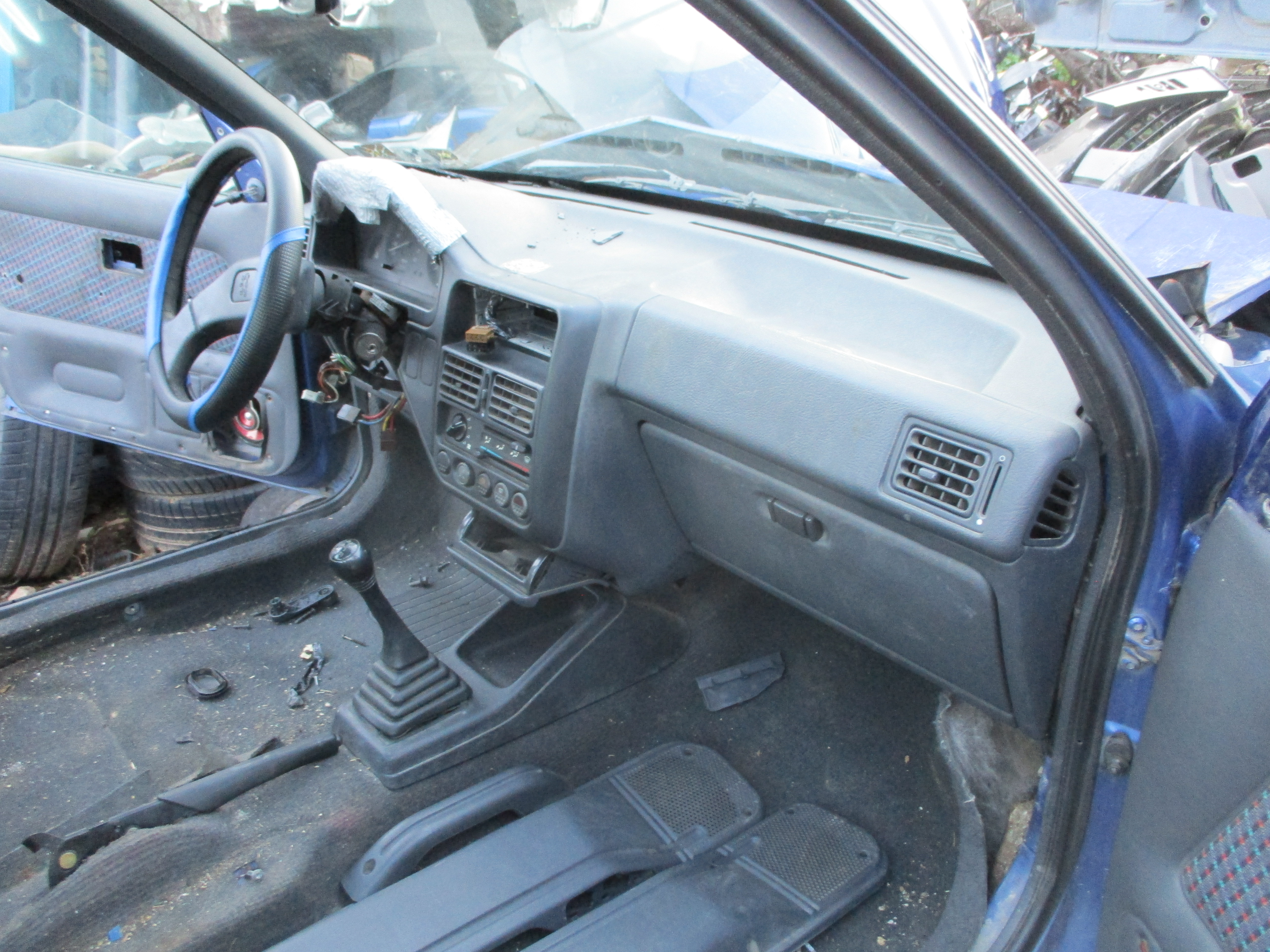 Πλαφονιέρα Peugeot 106 ’94 Προσφορά.