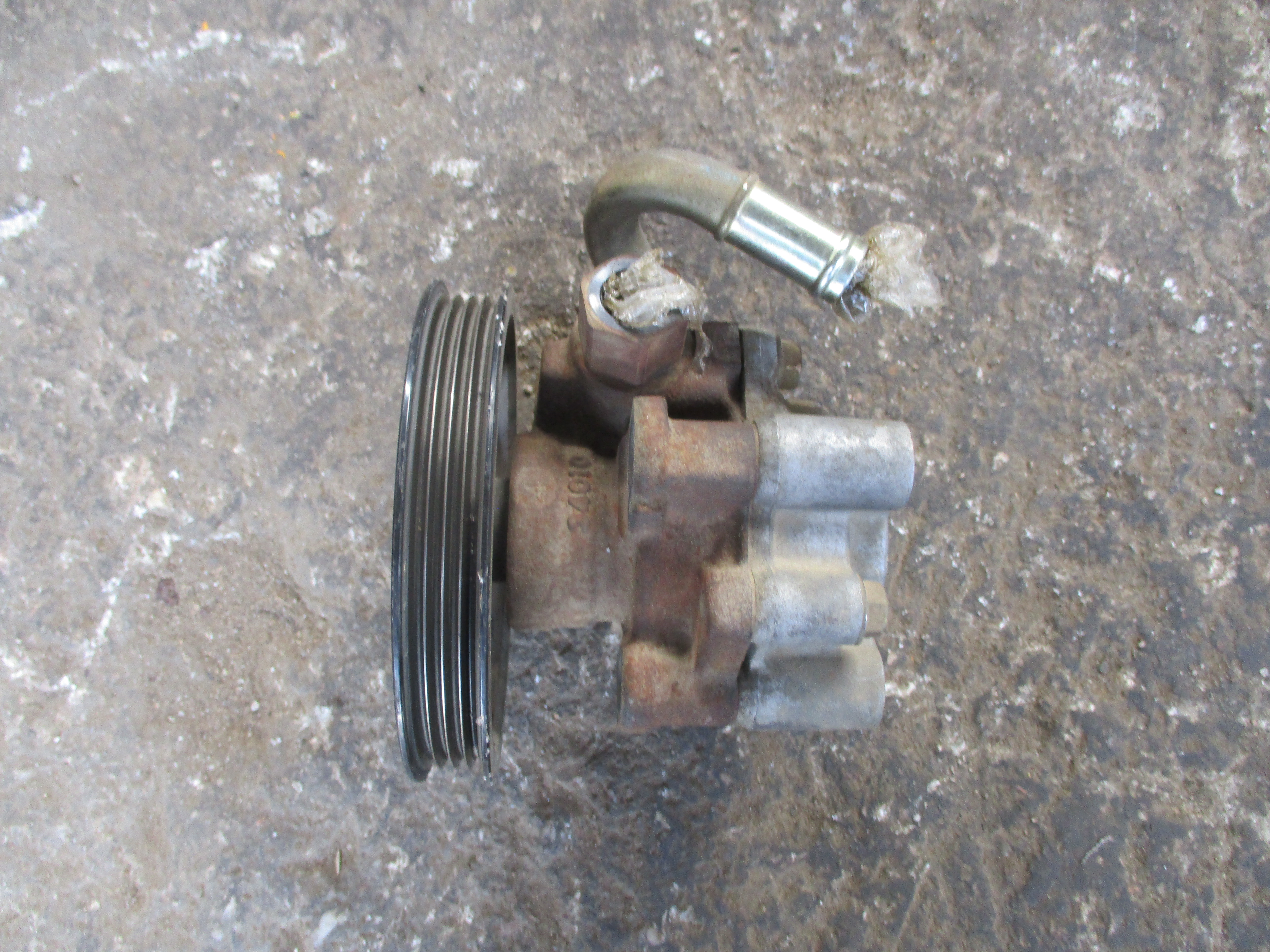 Αντλία Υδραυλικού Τιμονιού ( H8M3231 ) Daihatsu Terios ’99 Προσφορά.