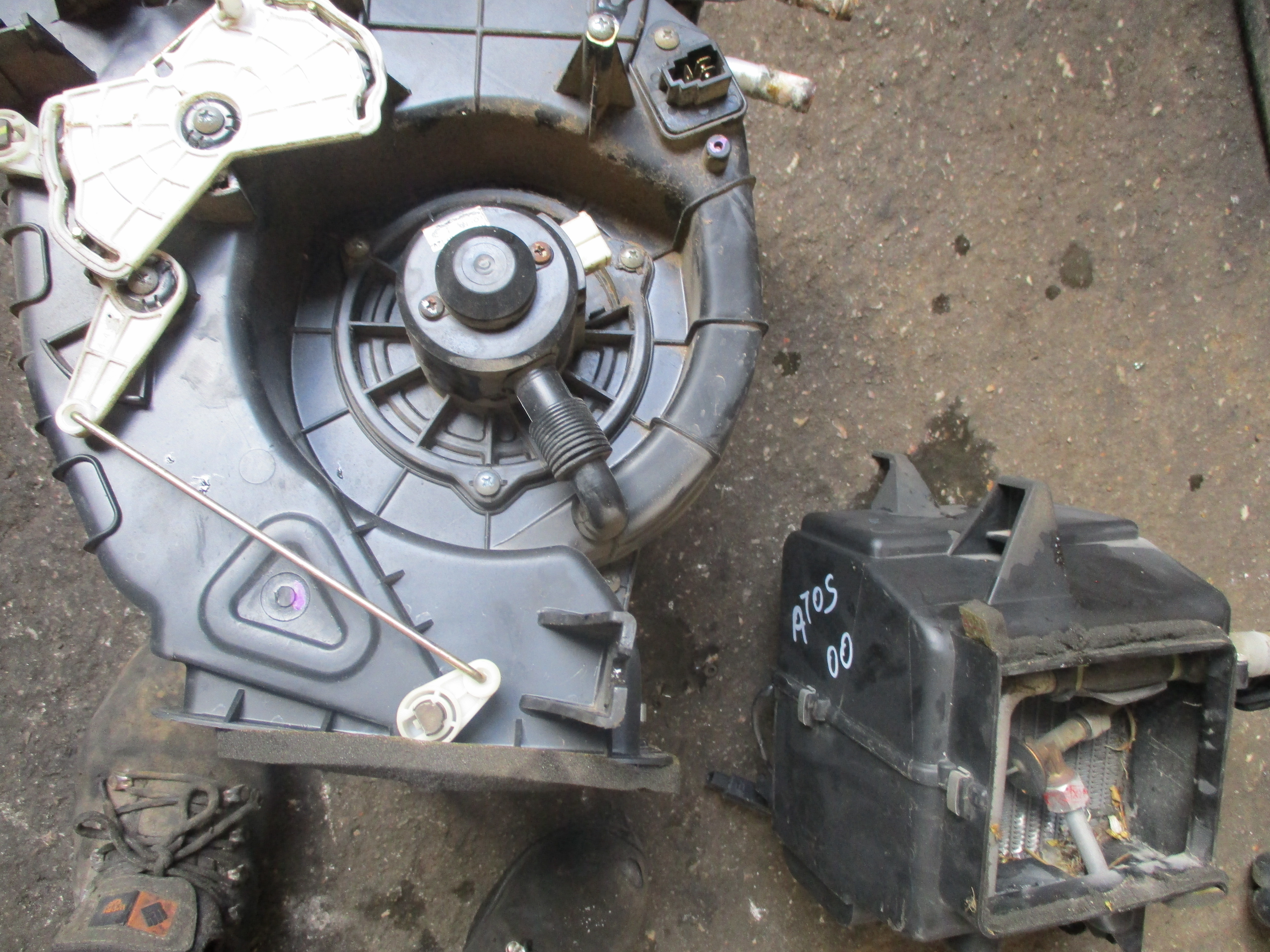 Μοτέρ Καλοριφέρ Hyundai Atos ’00 Προσφορά.