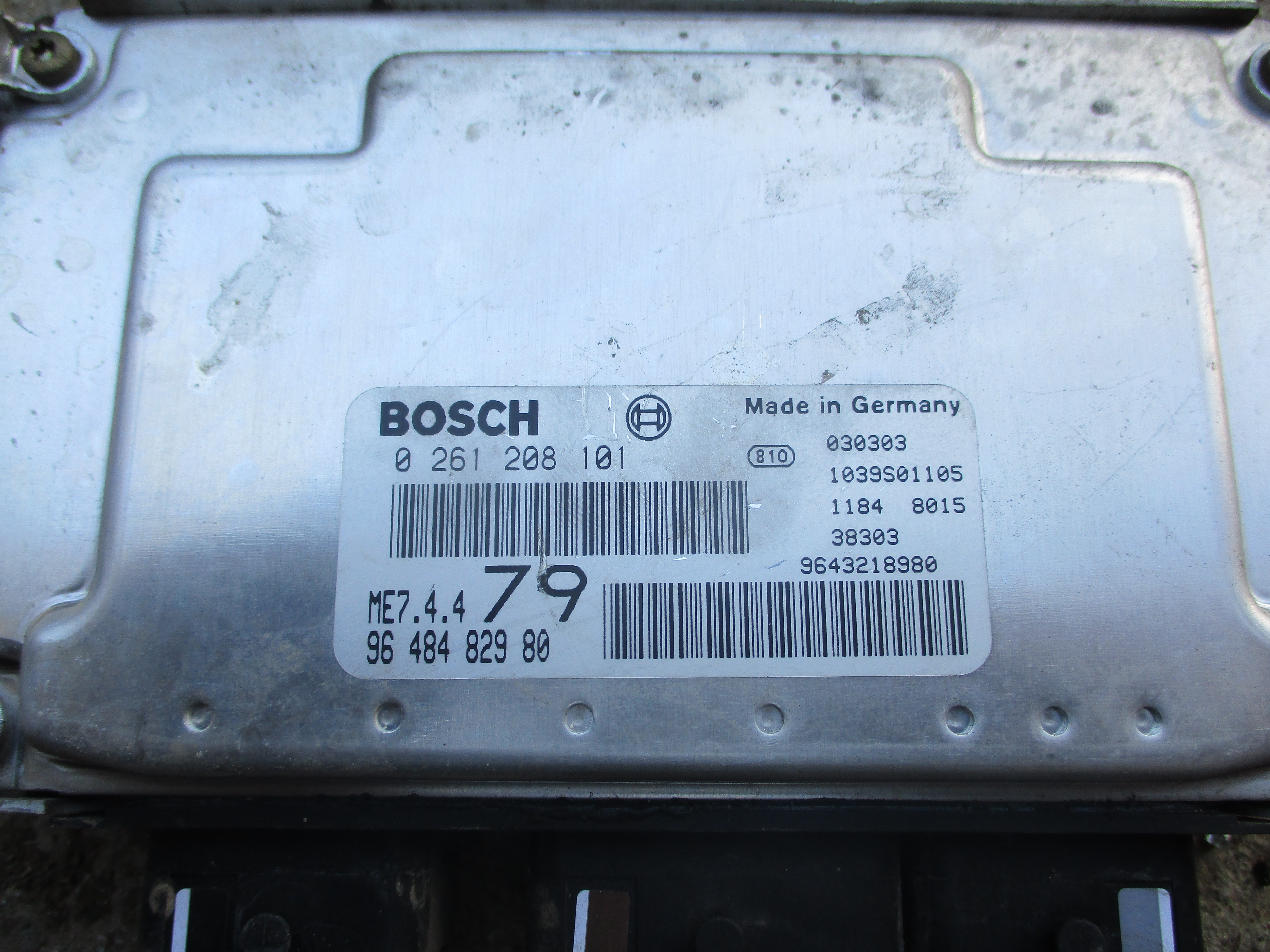 Εγκέφαλος Κινητήρα Σετ ( 9648482980 , 0261208101 ) Peugeot 206 ’05 Προσφορά.