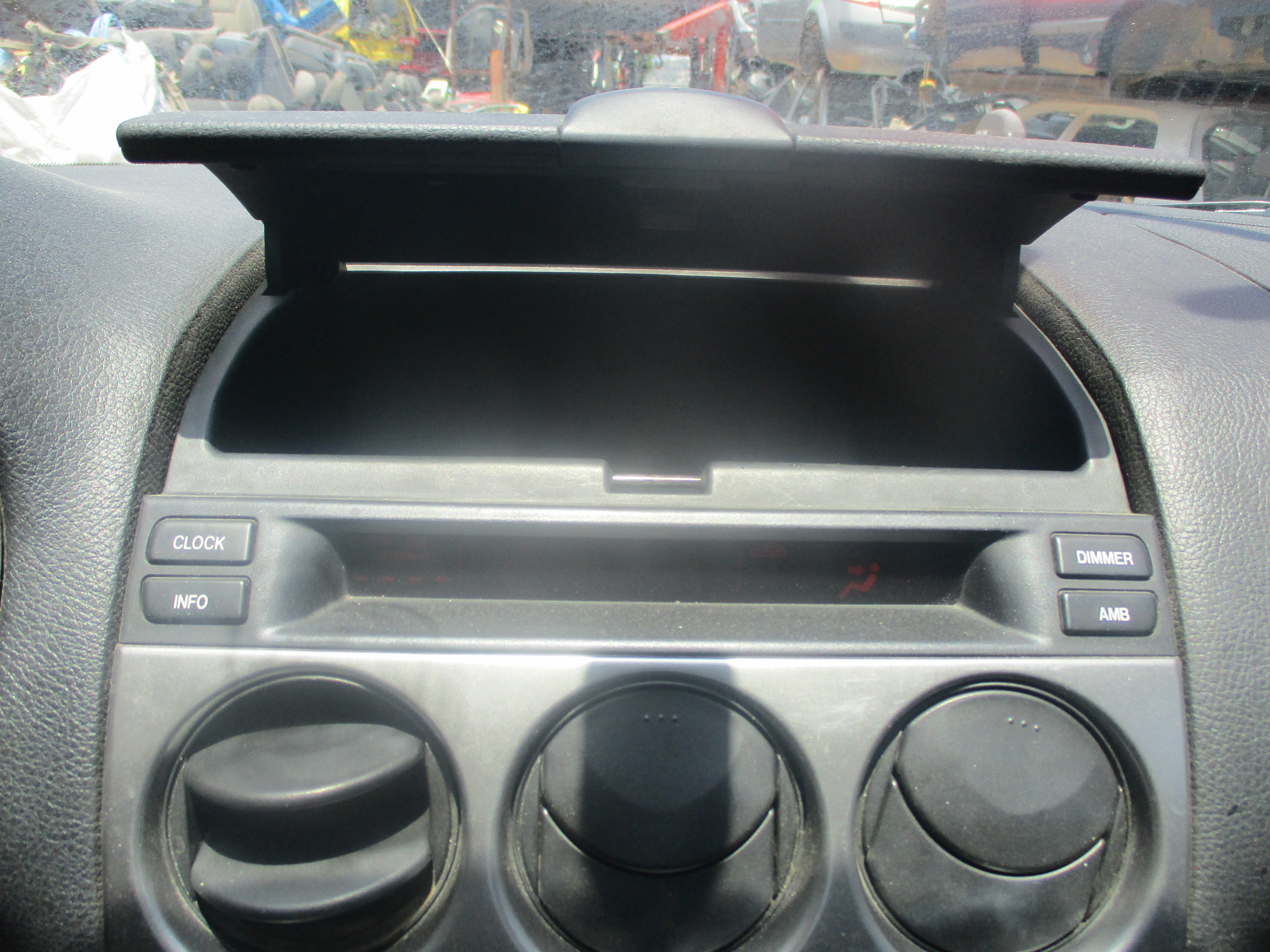 Ταμπλό Mazda 6 ’03