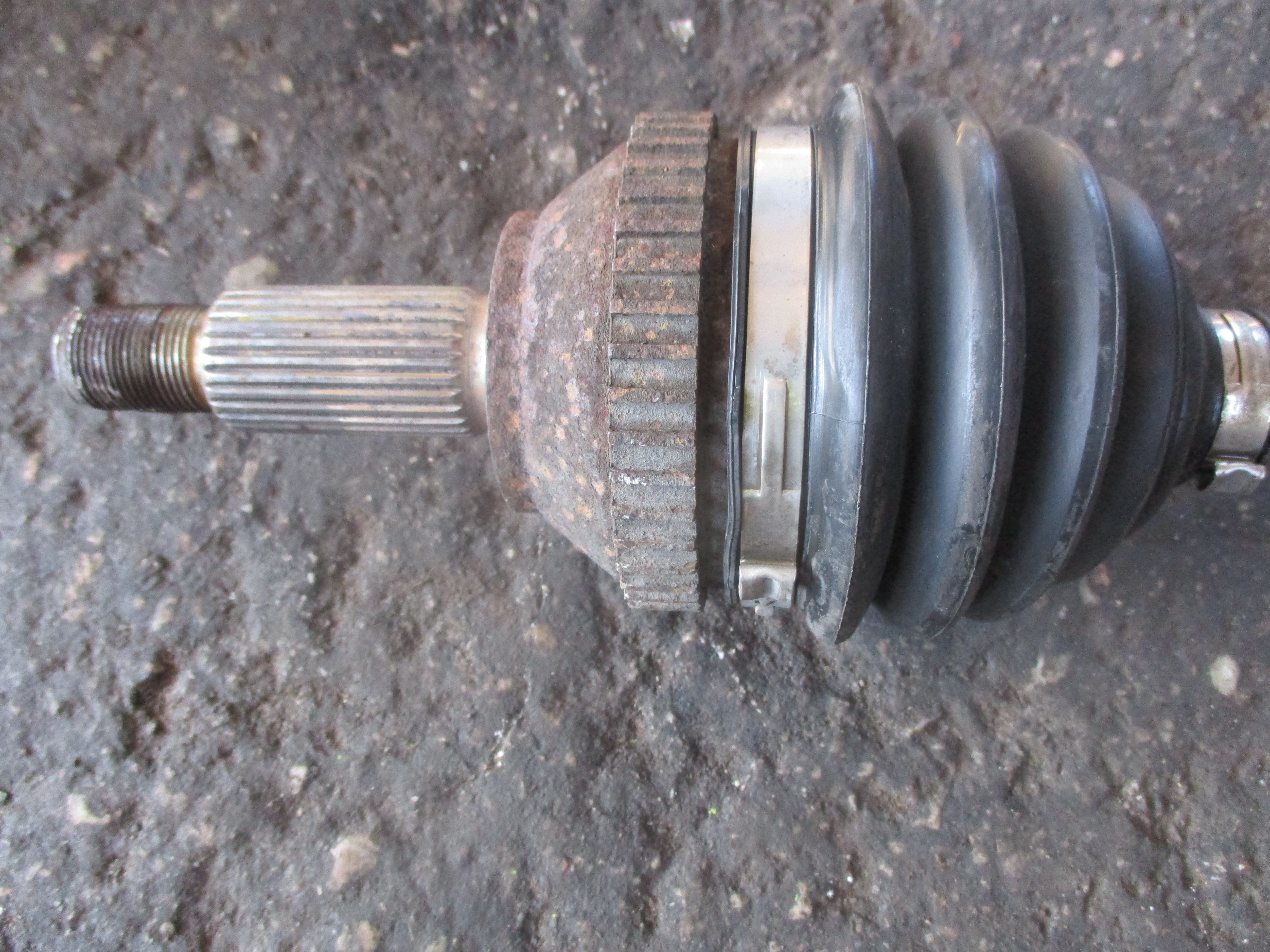 Ημιαξόνιο Αριστερό-Δεξί Ford Mondeo ’98 Προσφορά.