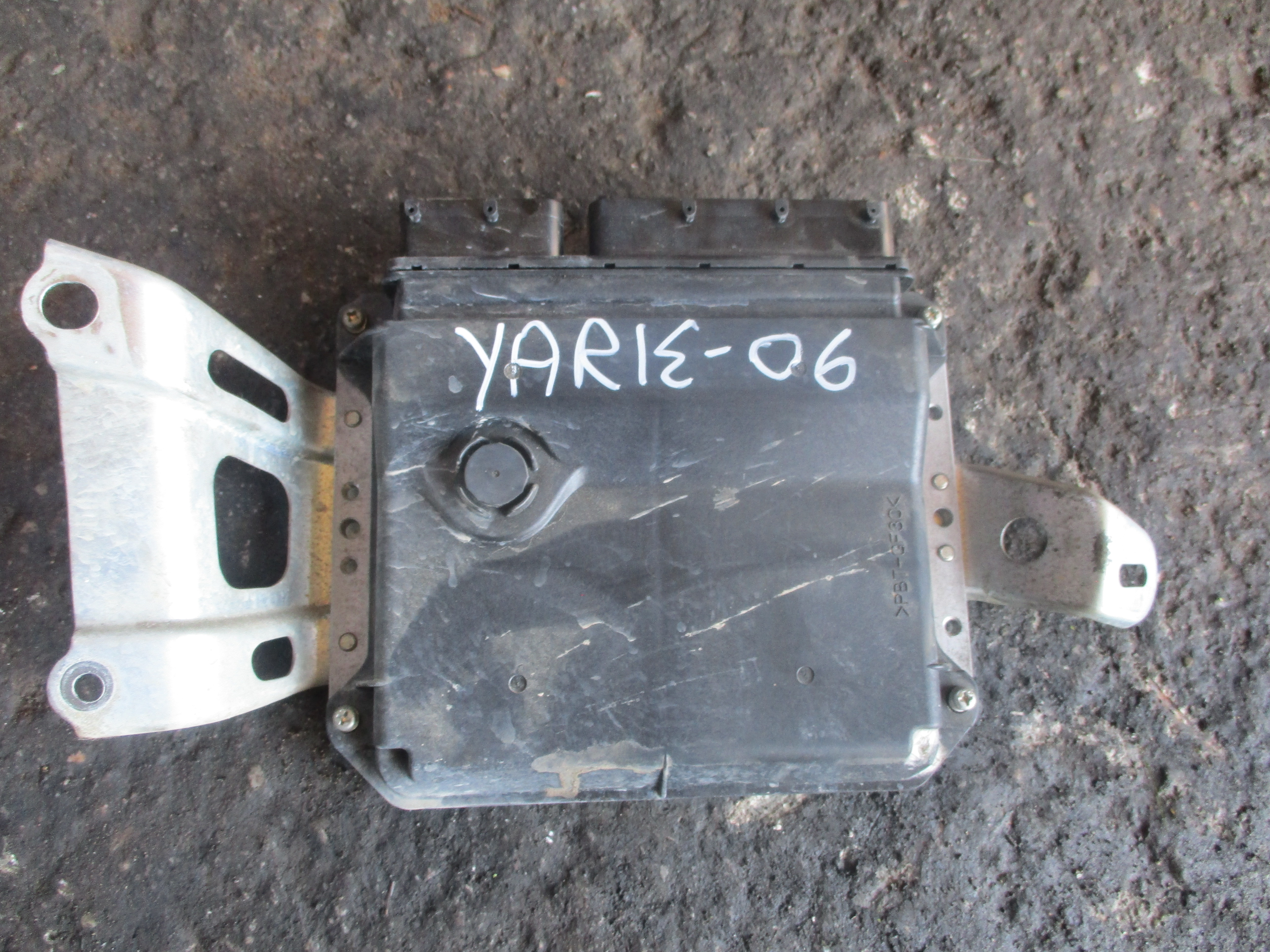Εγκέφαλος Κινητήρα Σετ ( 89661-0D310 , MB275100-2493 ) Toyota Yaris ’06 Προσφορά.
