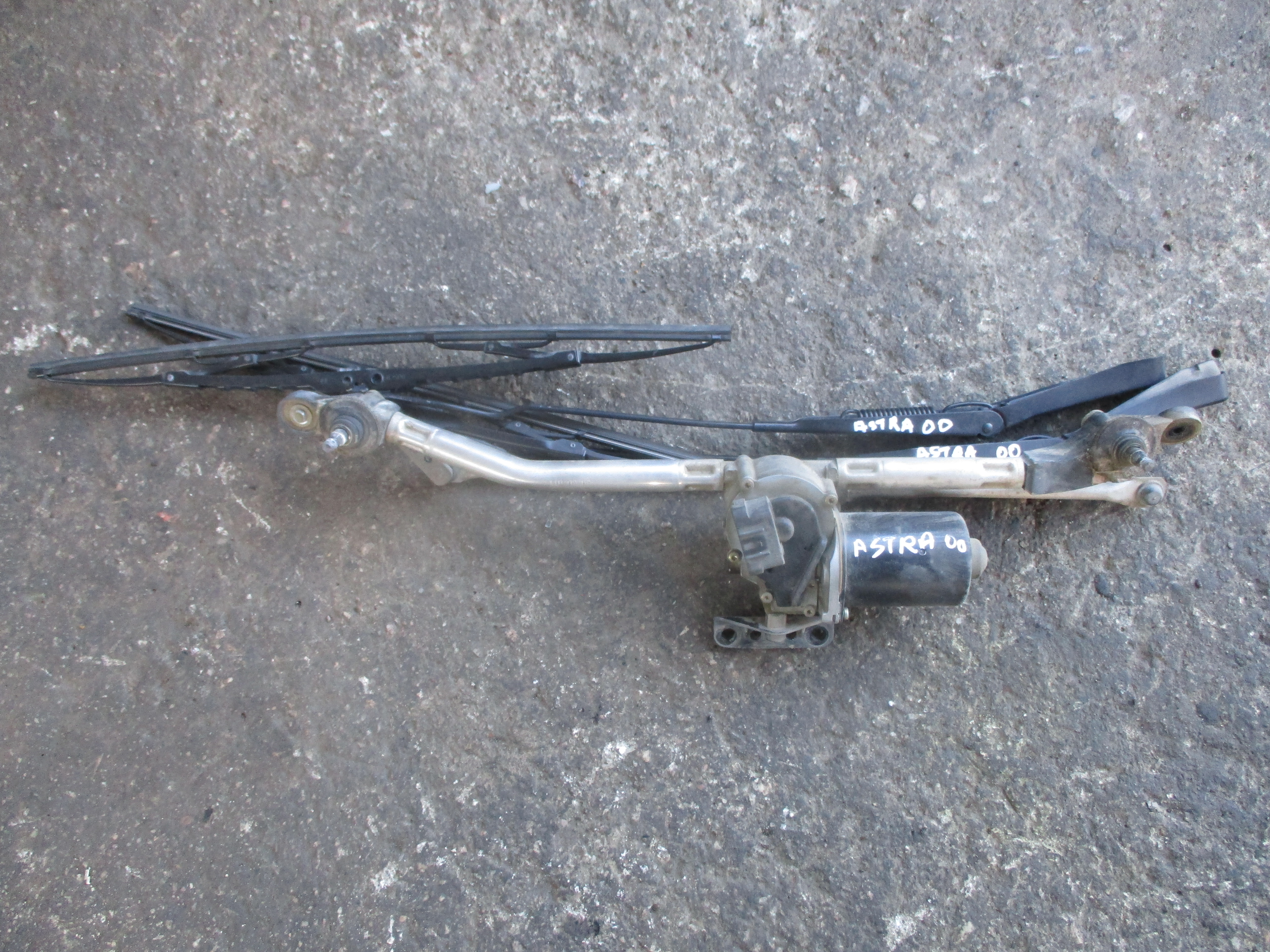 Υαλοκαθαριστήρες Σετ Κομπλέ Opel Astra G ’01 Προσφορά.