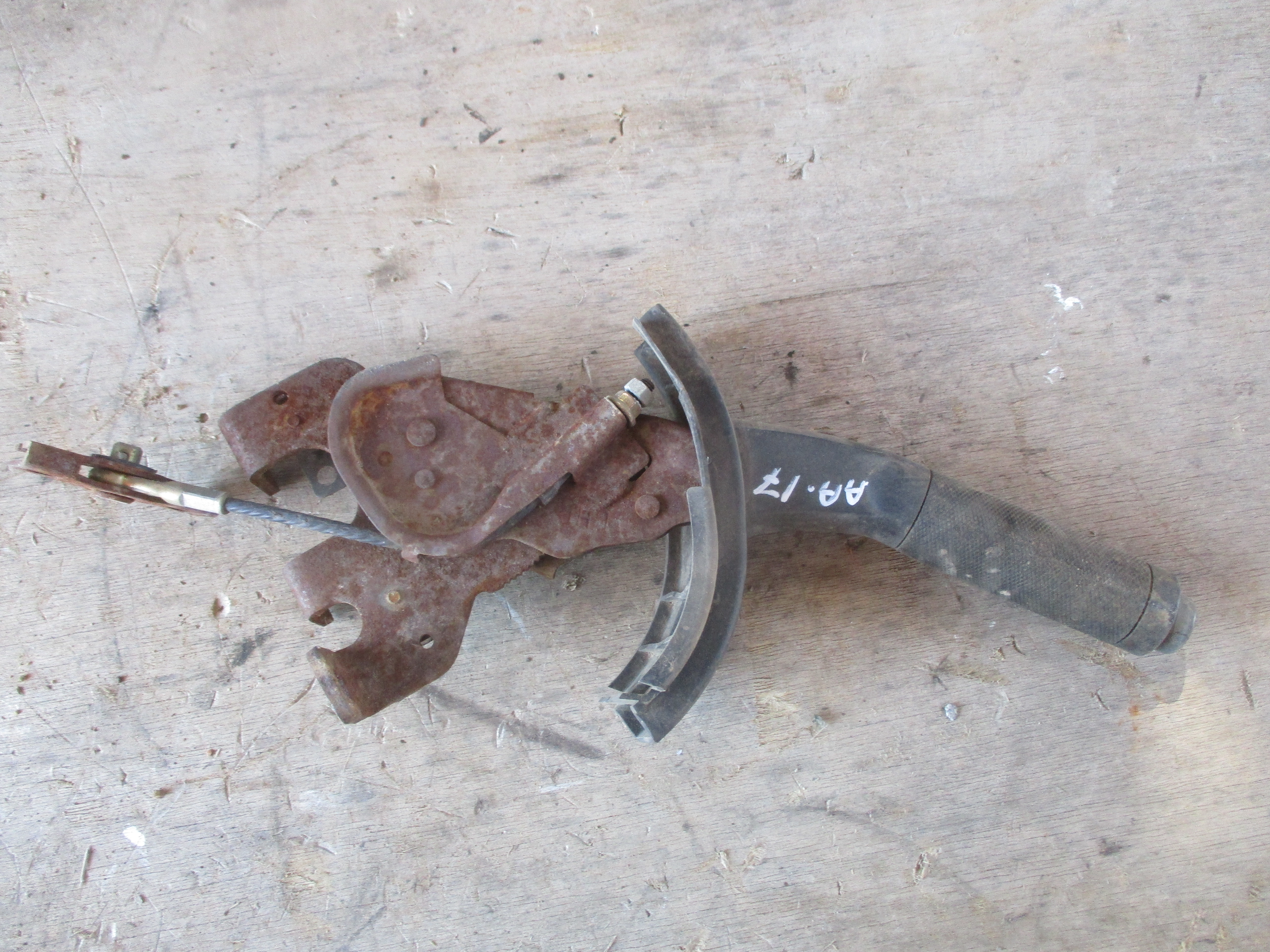 Χειρόφρενο Hyundai Matrix ’05 Προσφορά.