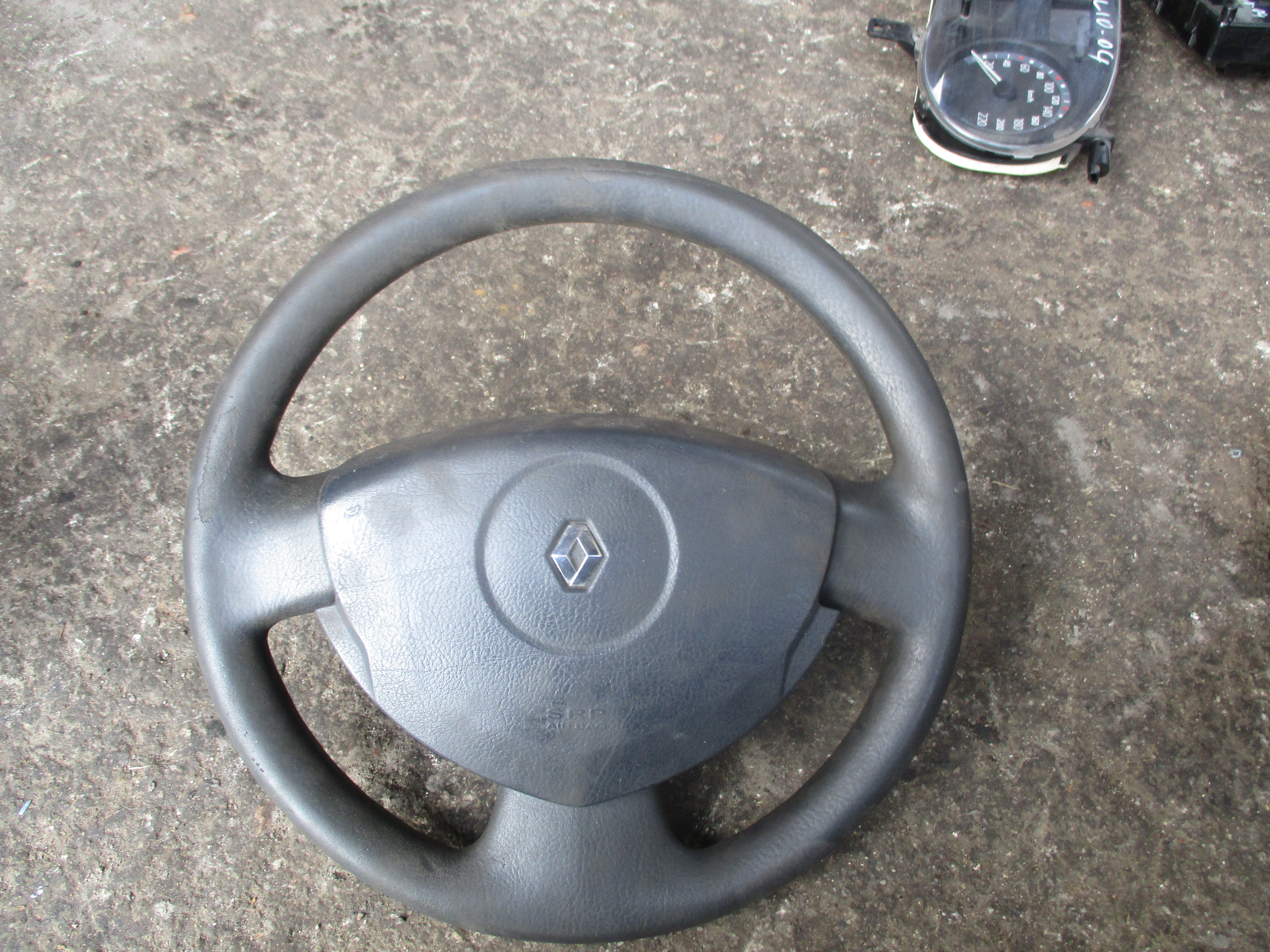 Τιμόνι Renault Clio ’04 Προσφορά.