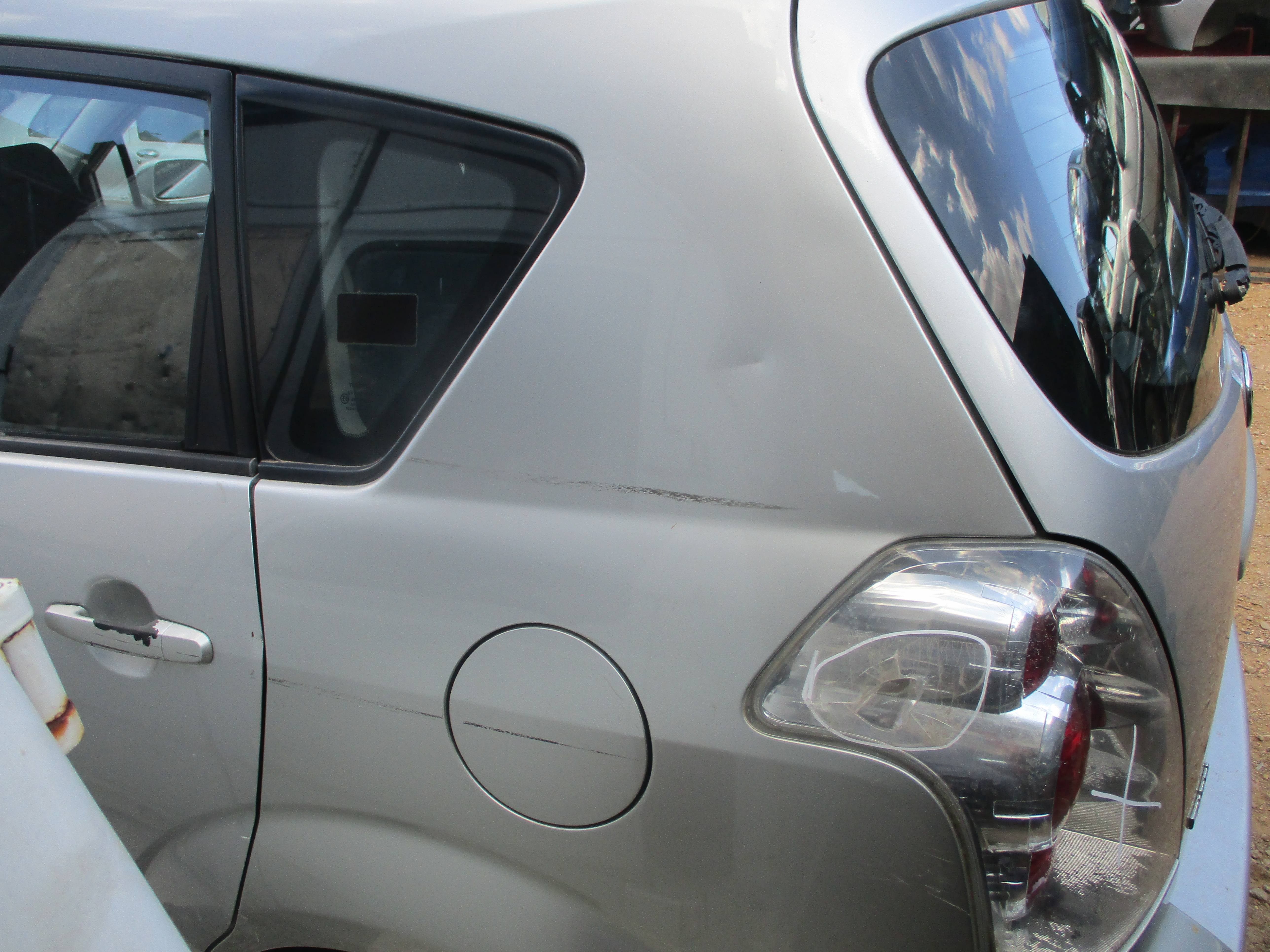 Φινιστρίνια Toyota Corolla Verso ’06 Προσφορά.