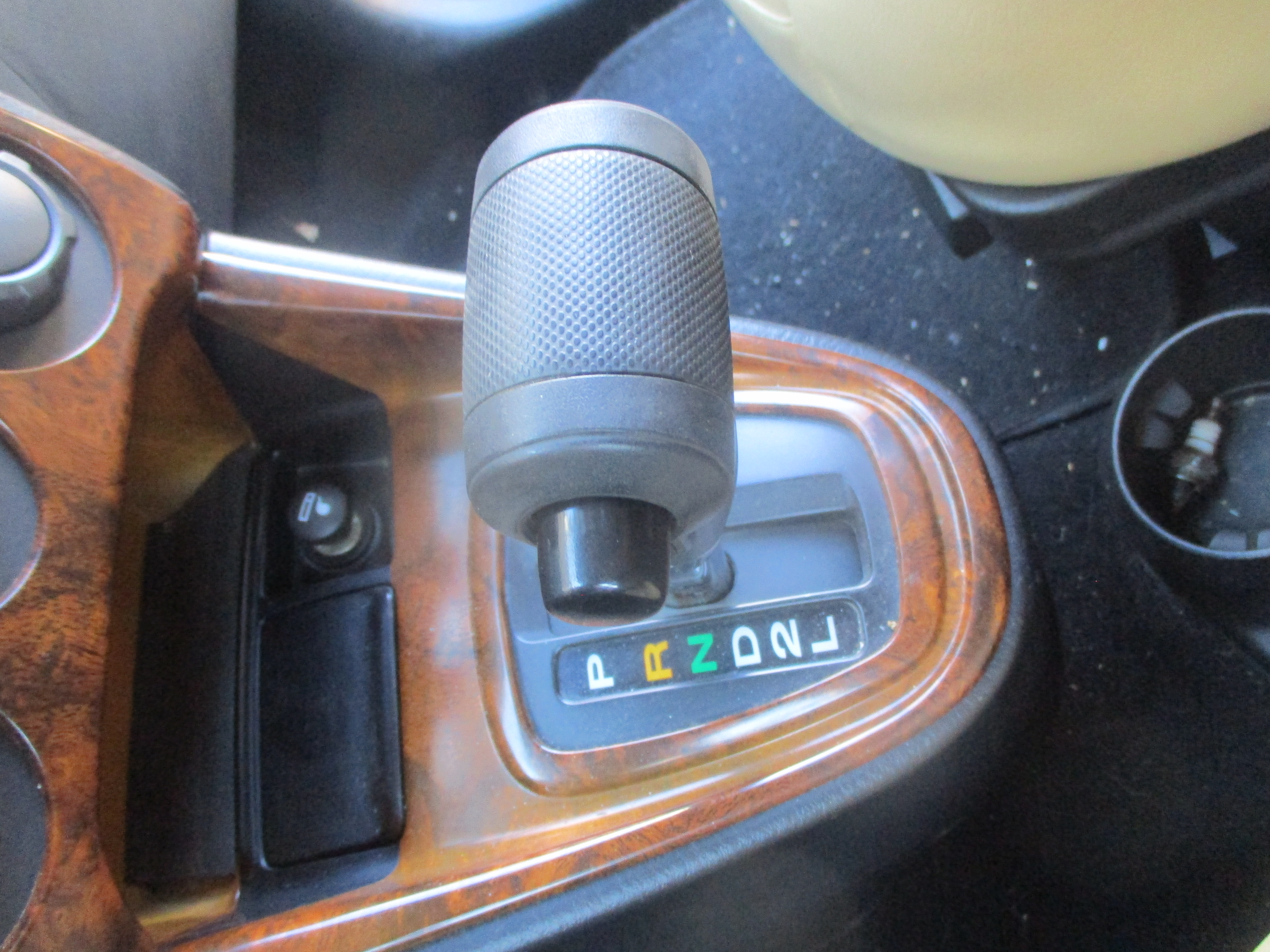 Λεβιές Ταχυτήτων Αυτόματου Hyundai Matrix ’03 Προσφορά.