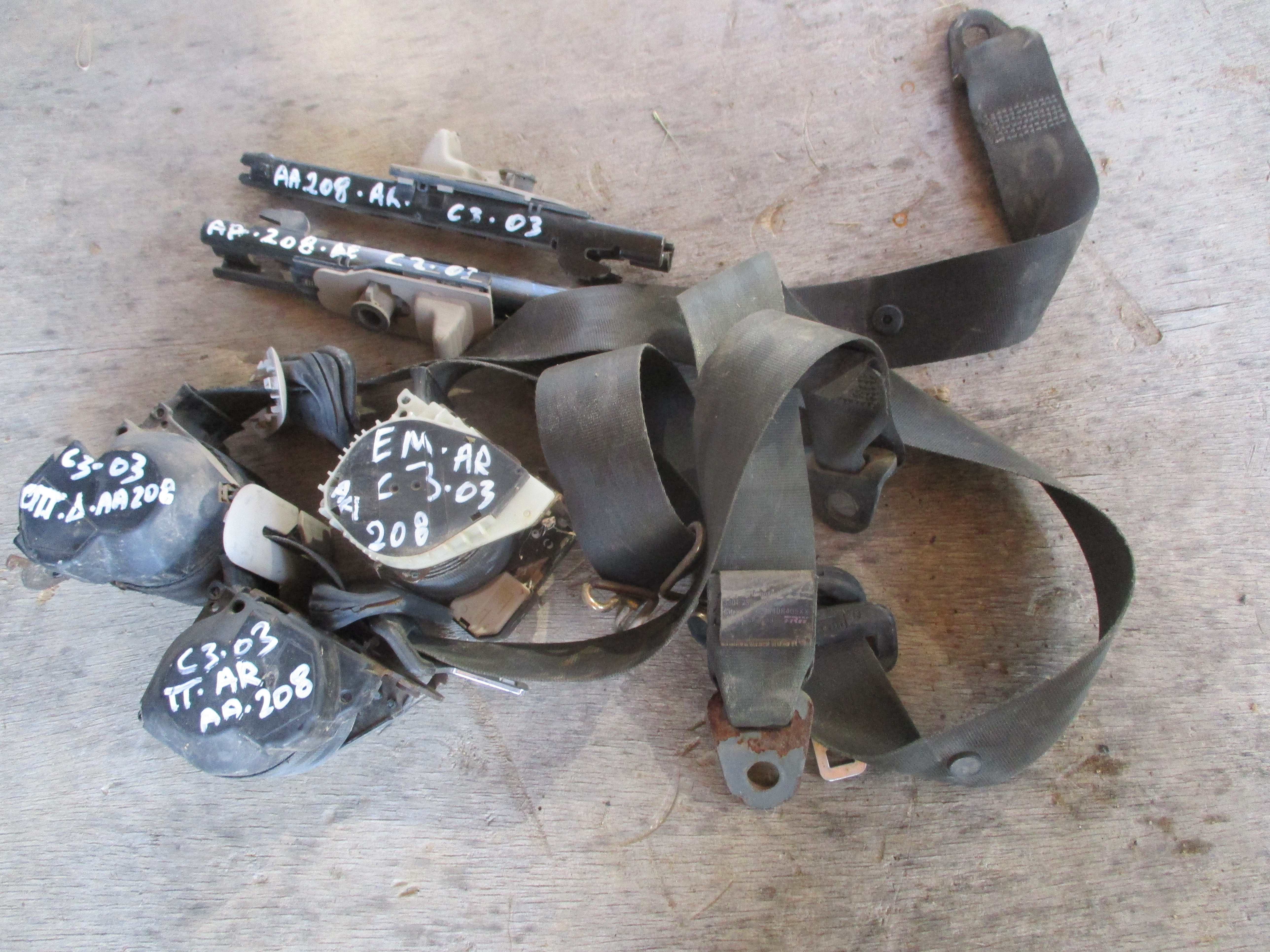 Ζώνες Ασφαλείας Citroen C3 ’02 Προσφορά.