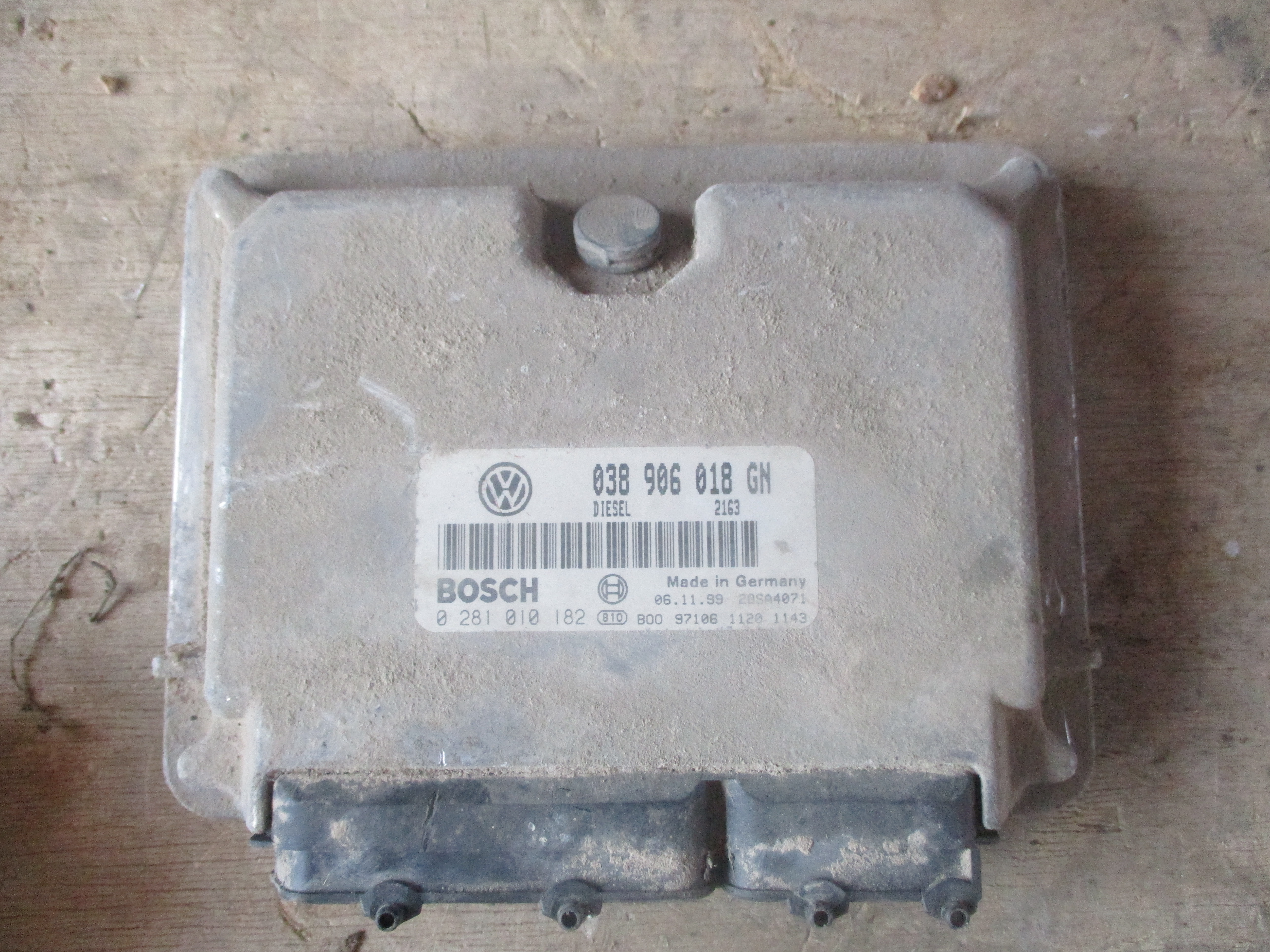 Εγκέφαλος Κινητήρα ( 038906018GN , 0281010182 ) Skoda Octavia ’04 ( Προσφορά ! )