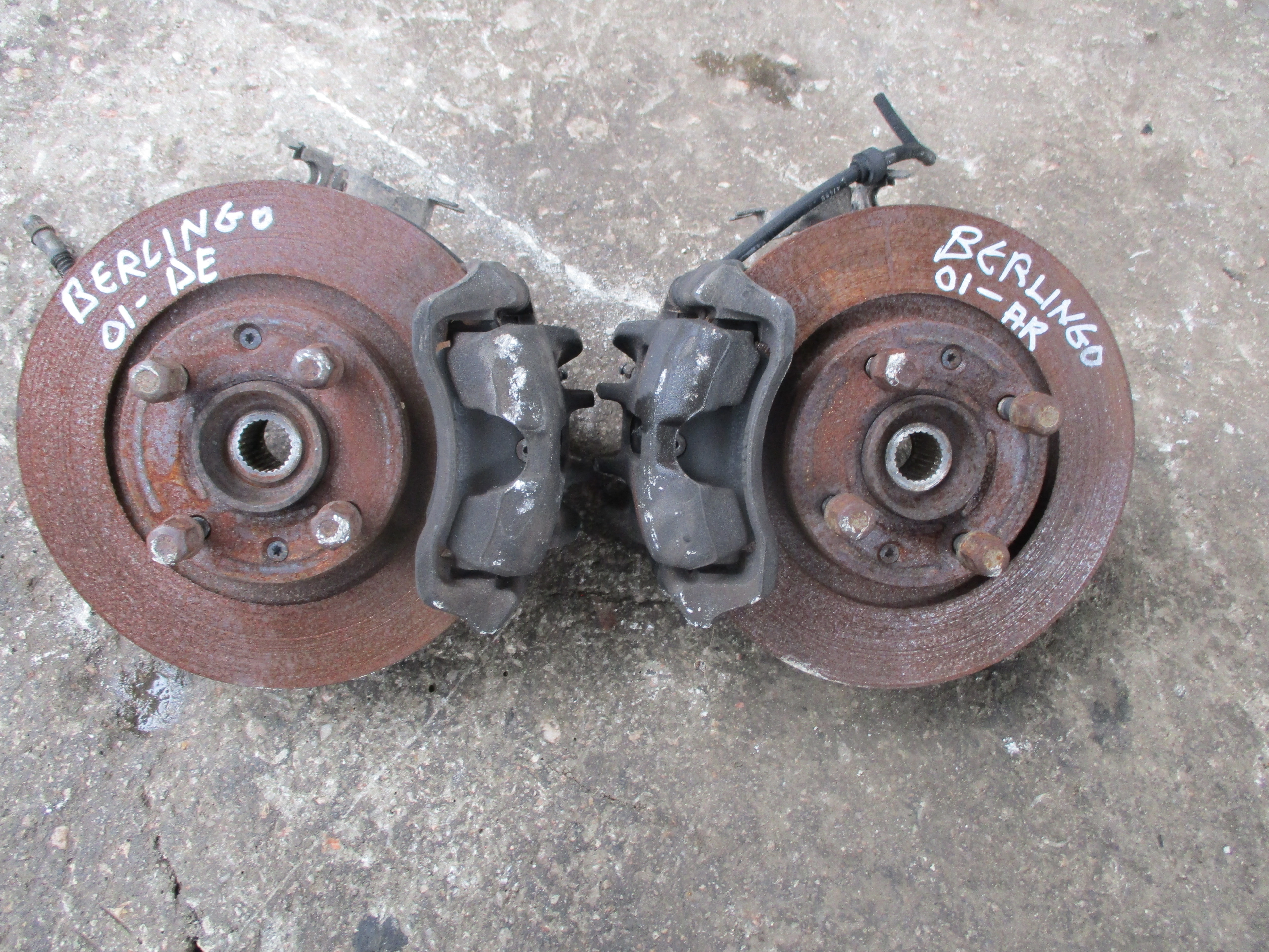 Δαγκάνες Citroen Berlingo ’01 Προσφορά.