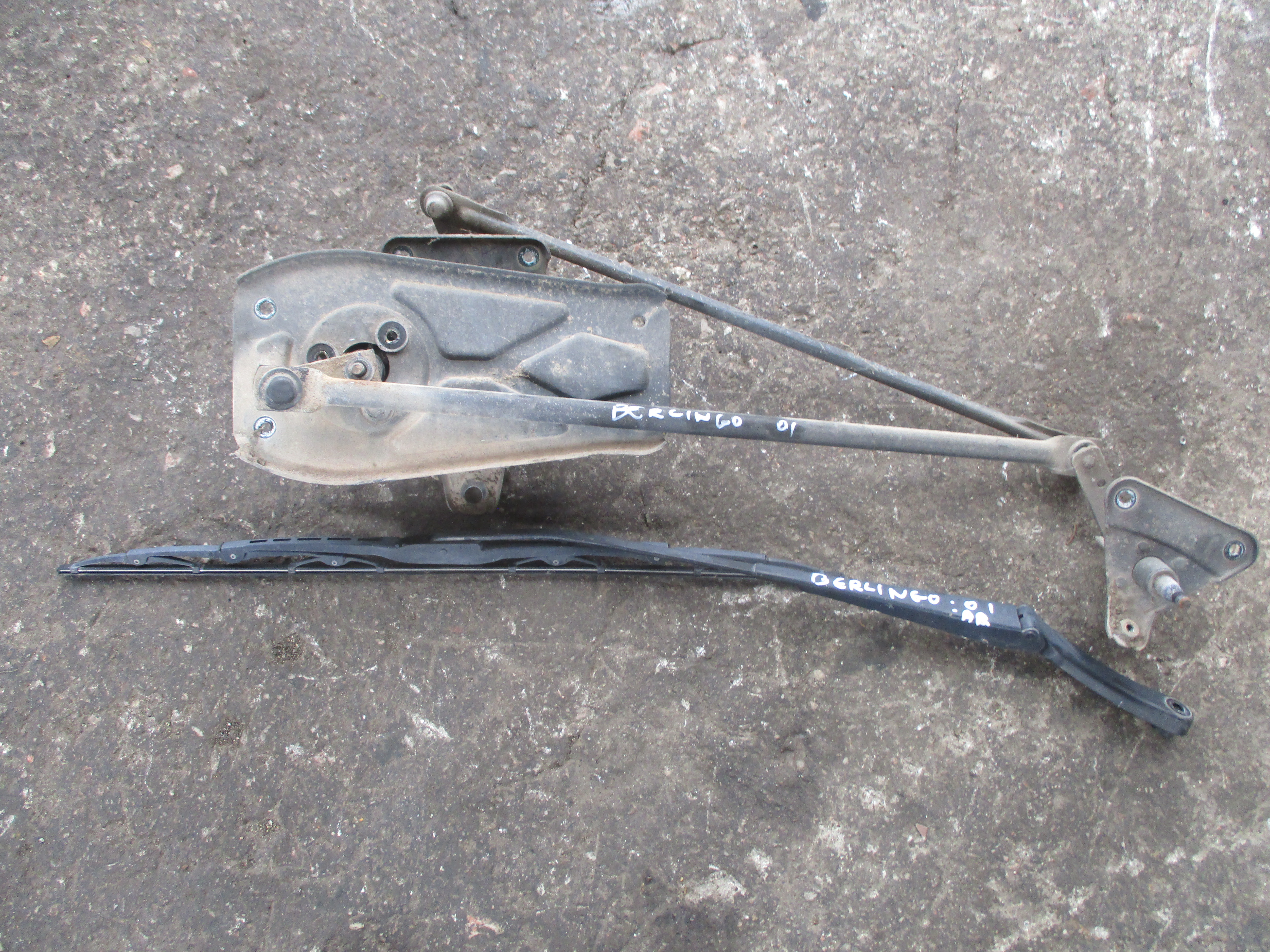 Υαλοκαθαριστήρες Σετ Κομπλέ ( 9621014480 ) Citroen Berlingo ’01 Προσφορά.