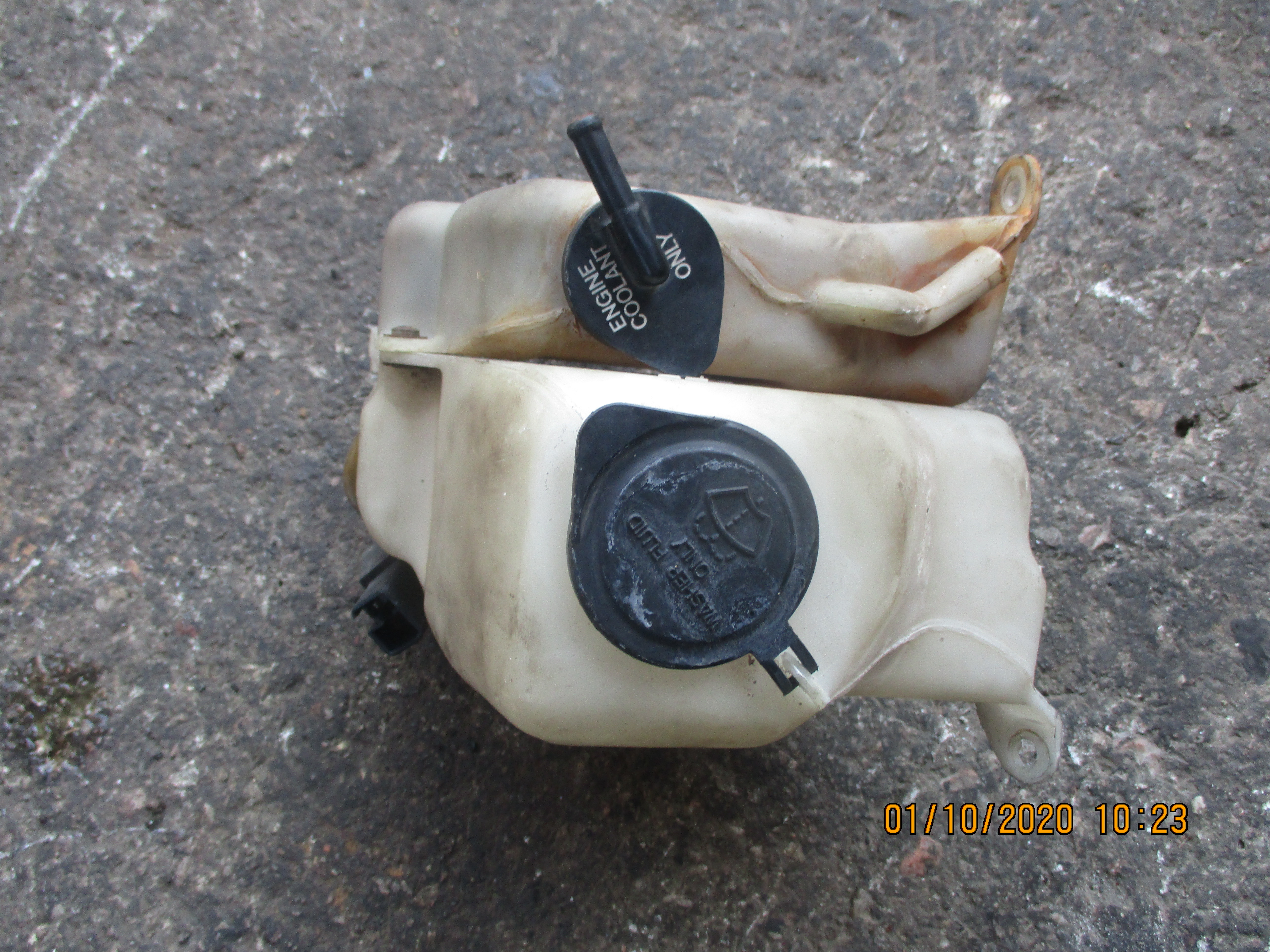 Δοχείο Νερού Υαλοκαθαριστήρων Toyota Starlet ’94 Προσφορά.