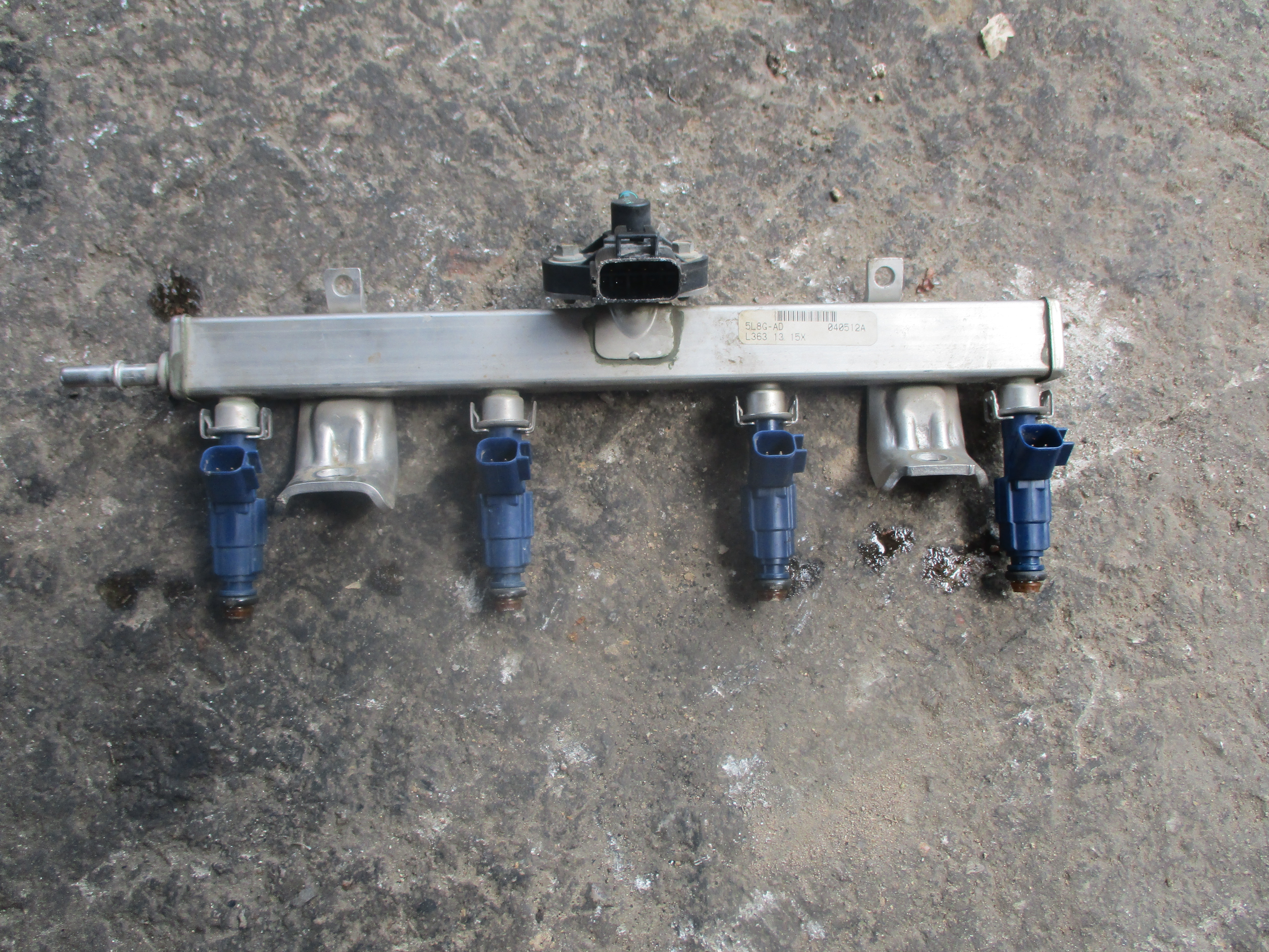 Μπεκιέρα με Μπέκ ( 5L8G-9D280-AD ) Ford Maverick ’05 2300cc Προσφορά.