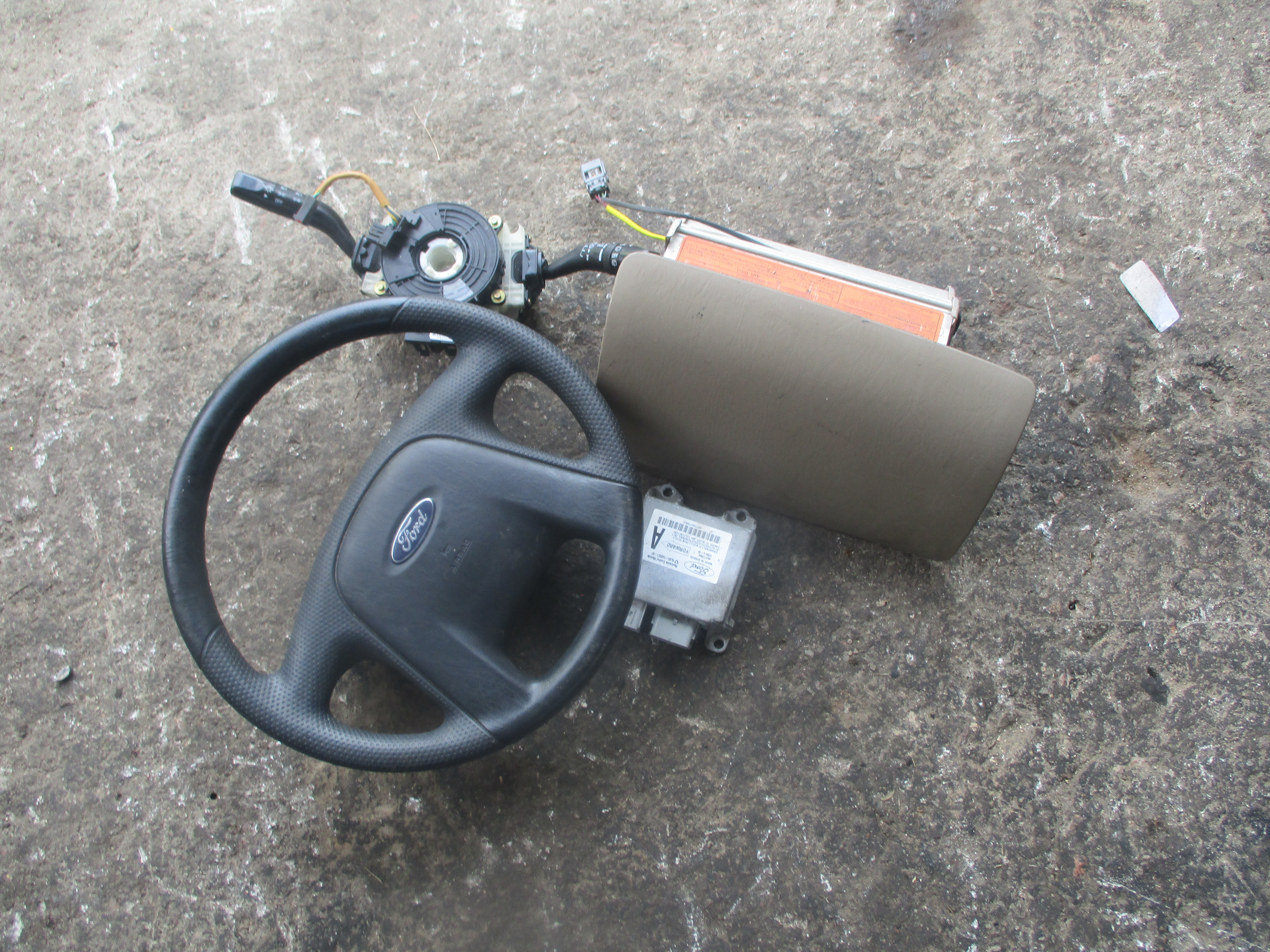 Αερόσακοι Σετ Κομπλέ ( 5L84-14B321-AF ) Ford Maverick ’05 Προσφορά.