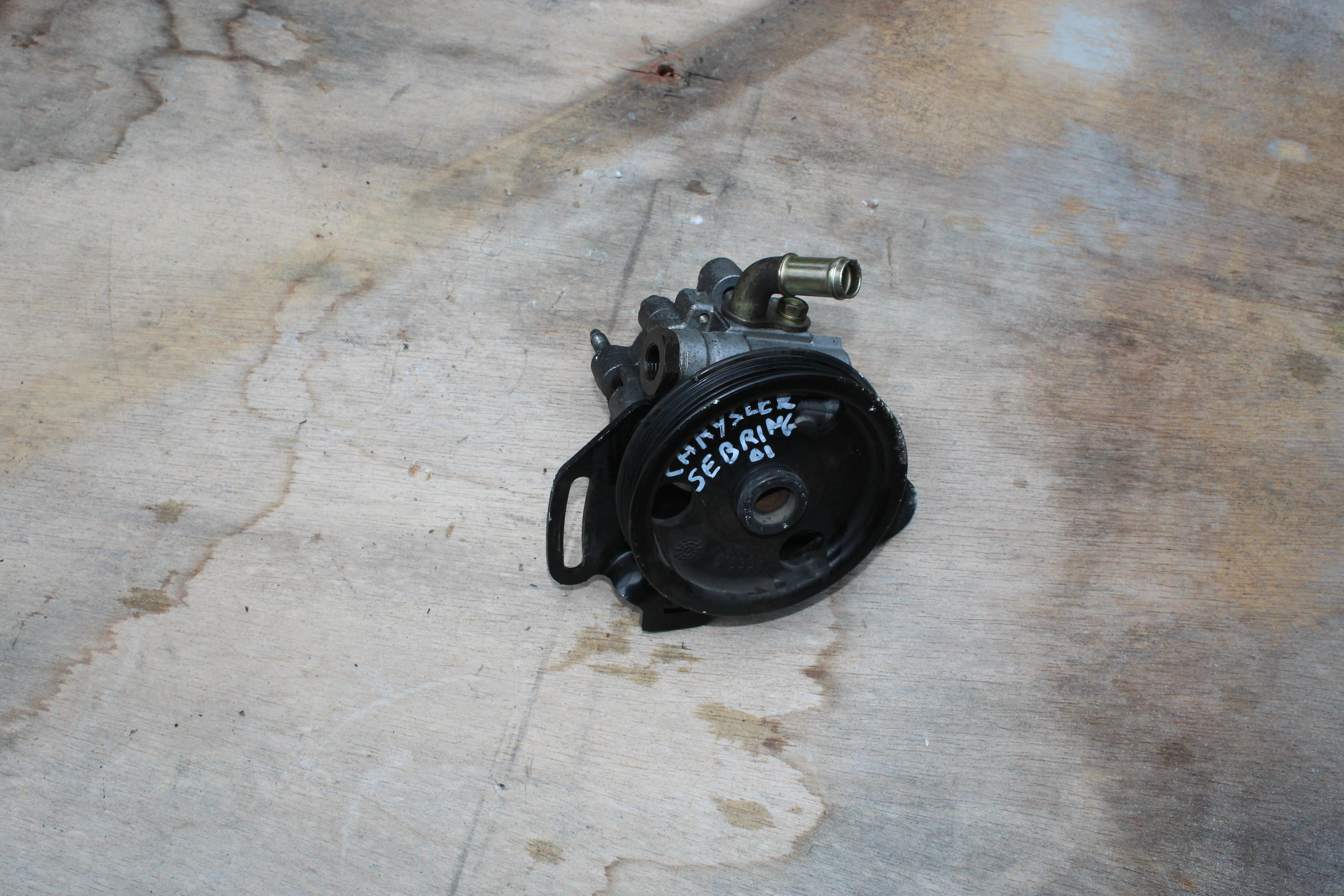 Αντλία Υδραυλικού Τιμονιού ( 4764718ΑΒ ) Chrysler Sebring ’01 Προσφορά.