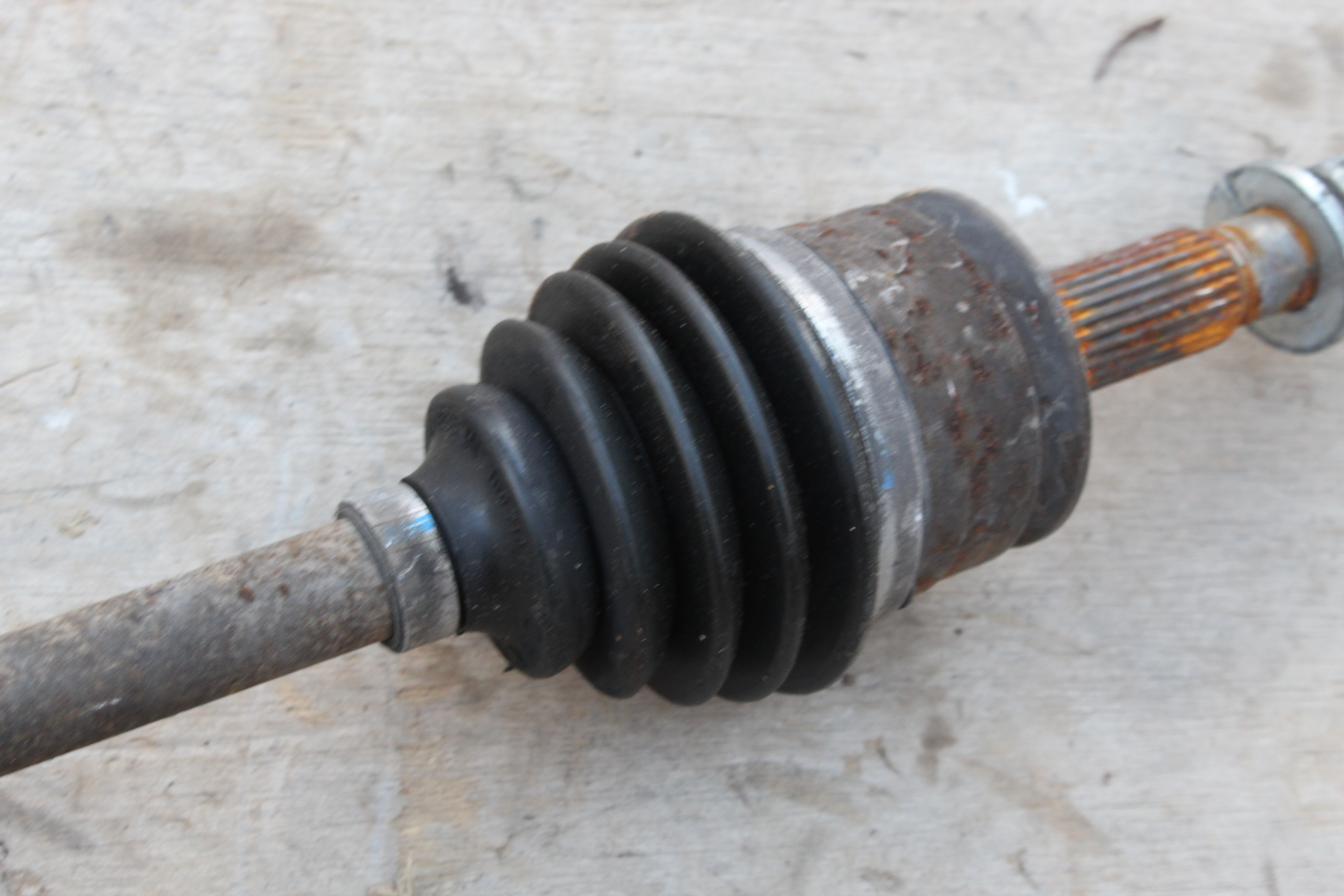 Ημιαξόνια Mitsubishi Colt ’09 Προσφορά.