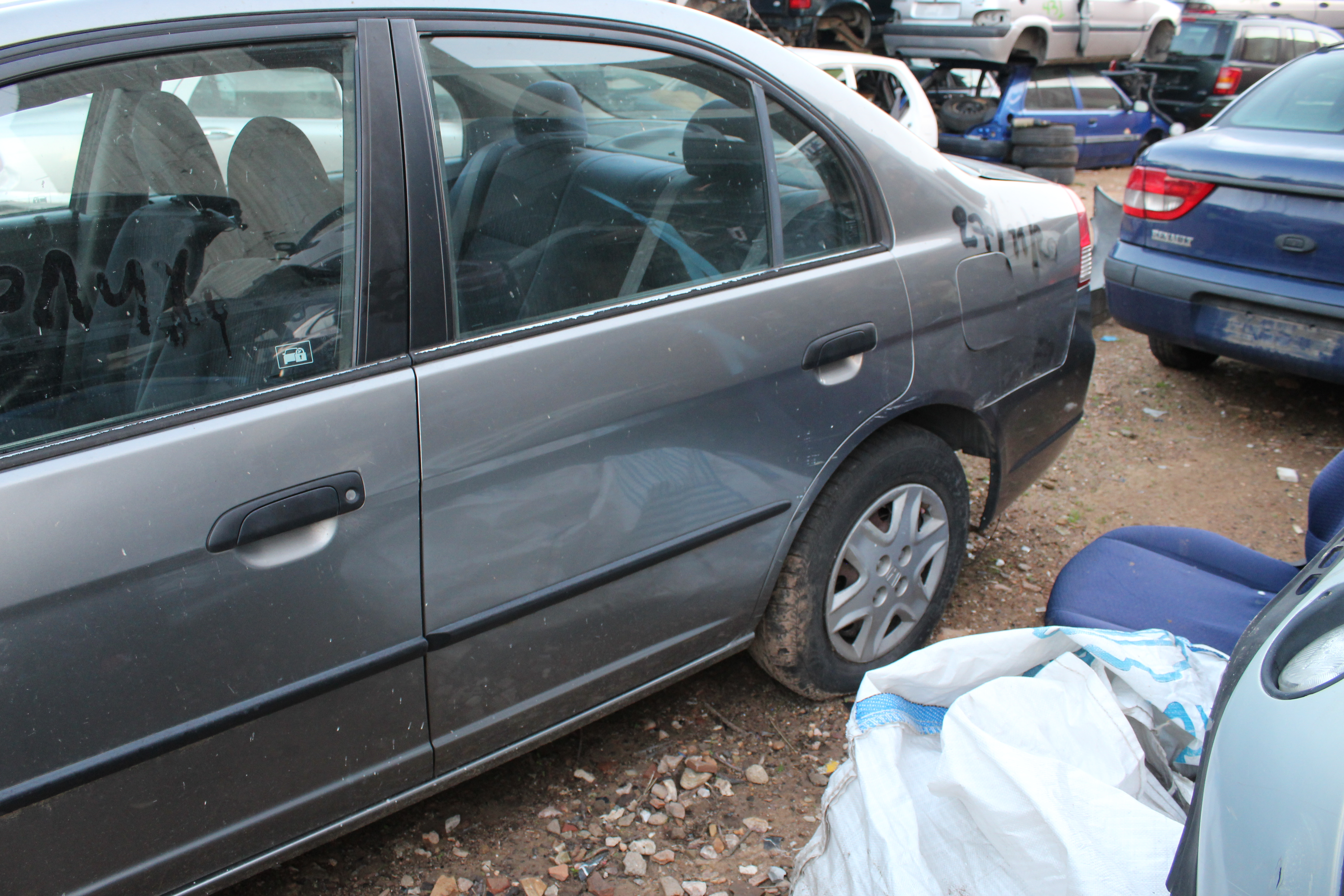 Πορτάκι Ρεζερβουάρ Honda Civic ’05 Προσφορά!