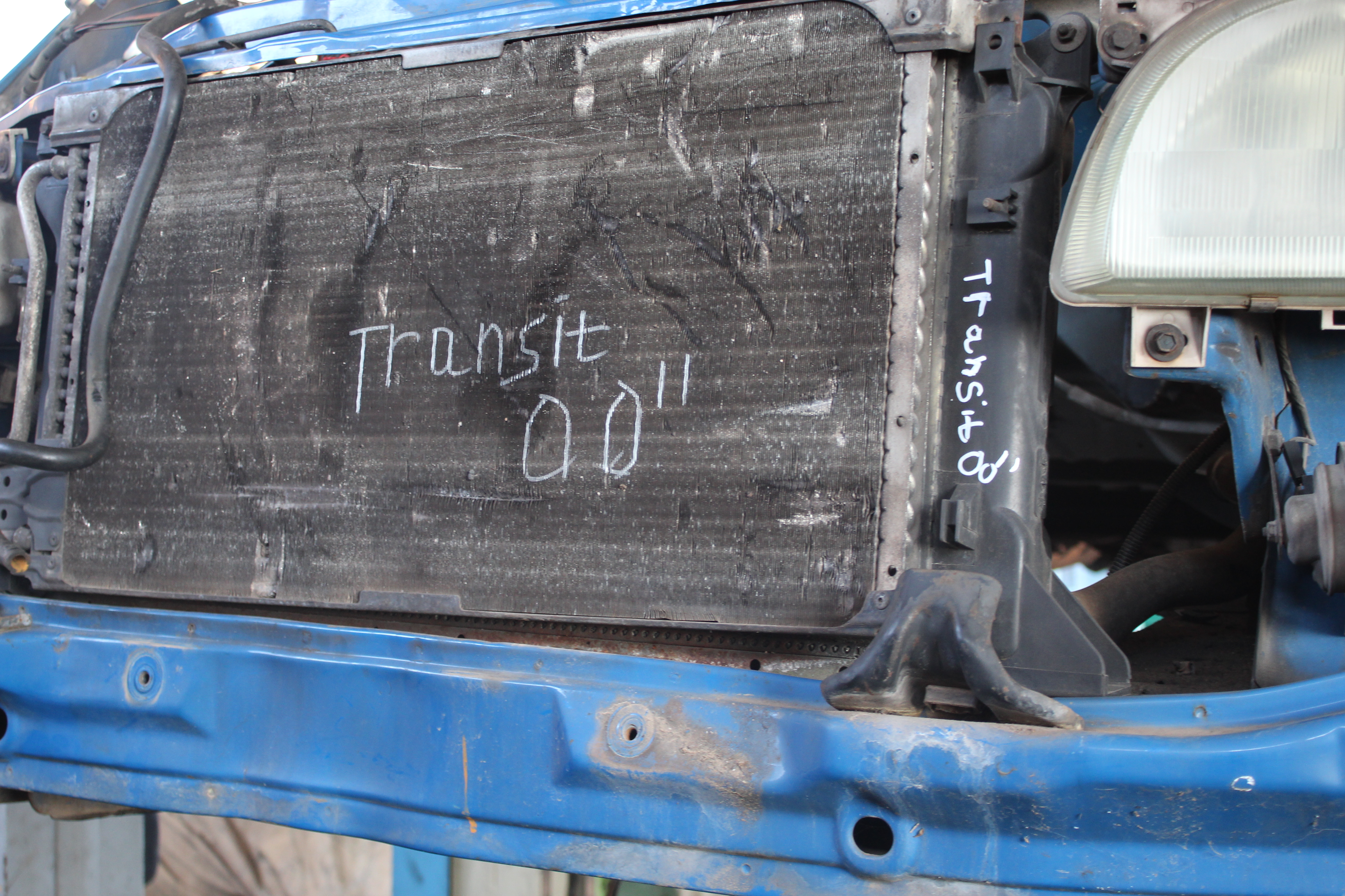 Ψυγείο Νερού Ford Transit ’00 Προσφορά.