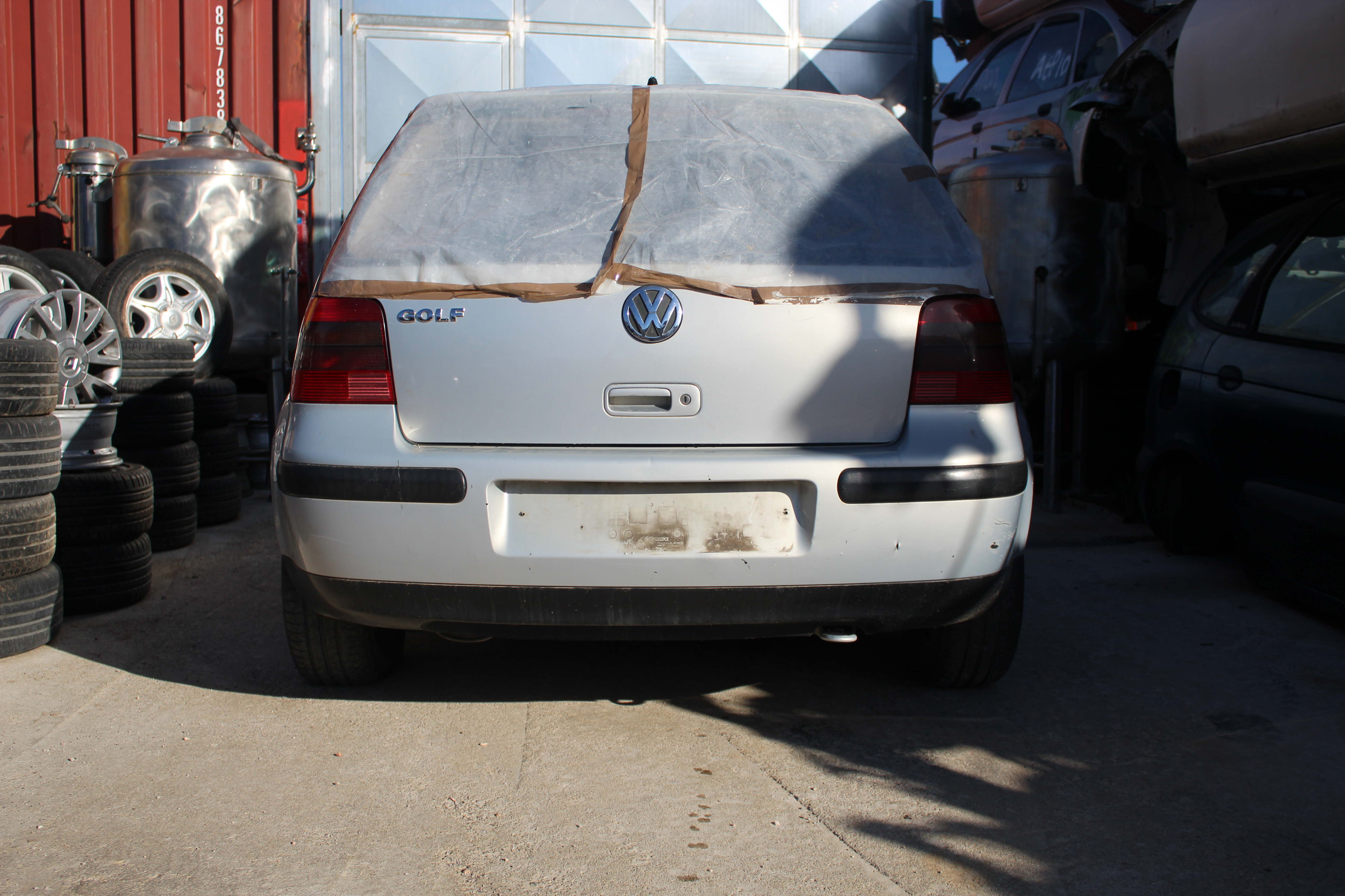 Προφυλακτήρας Πίσω VW Golf  ’02 Προσφορά.