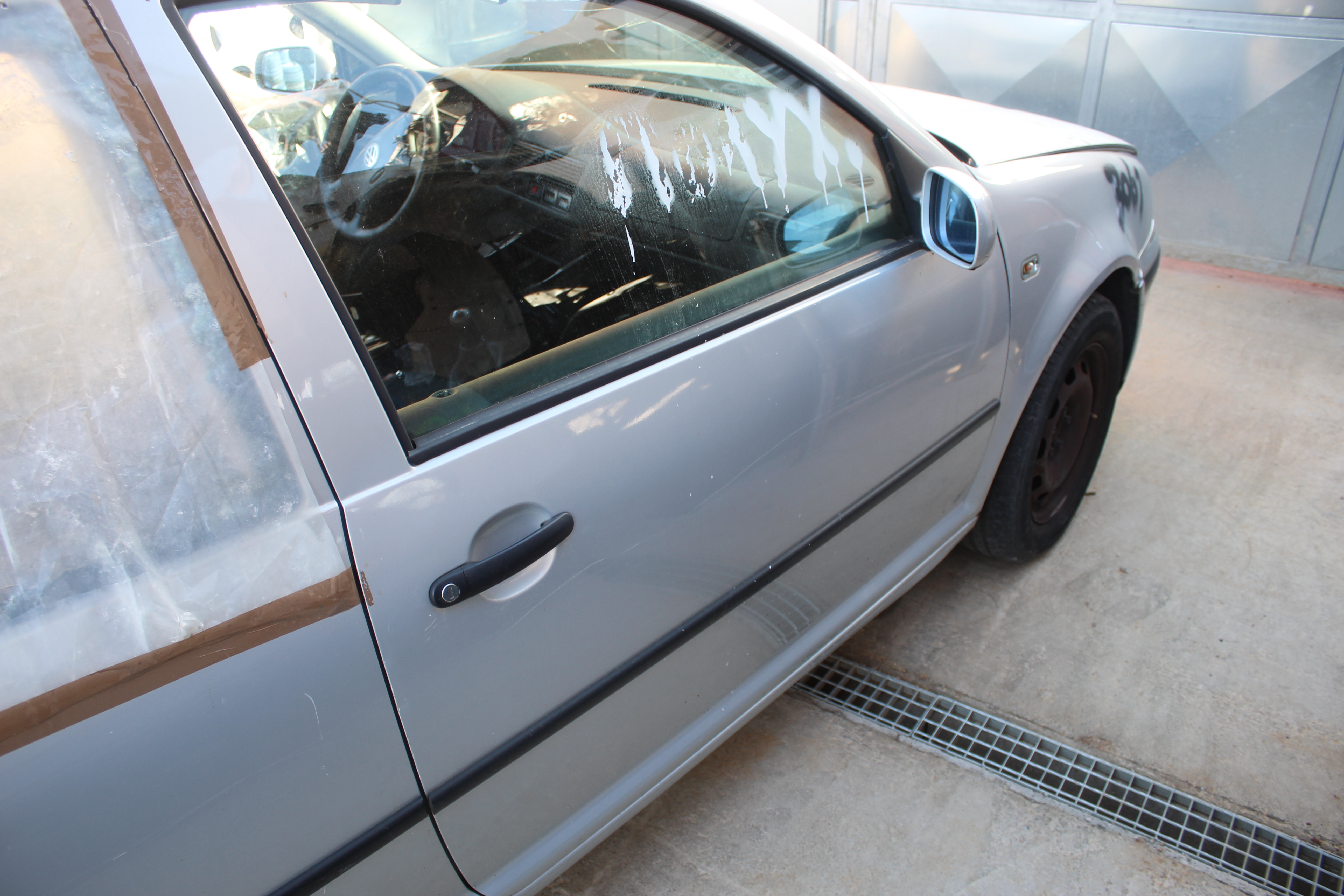 Γρύλοι Παραθύρων Μηχανικοί VW Golf ’02 Προσφορά.