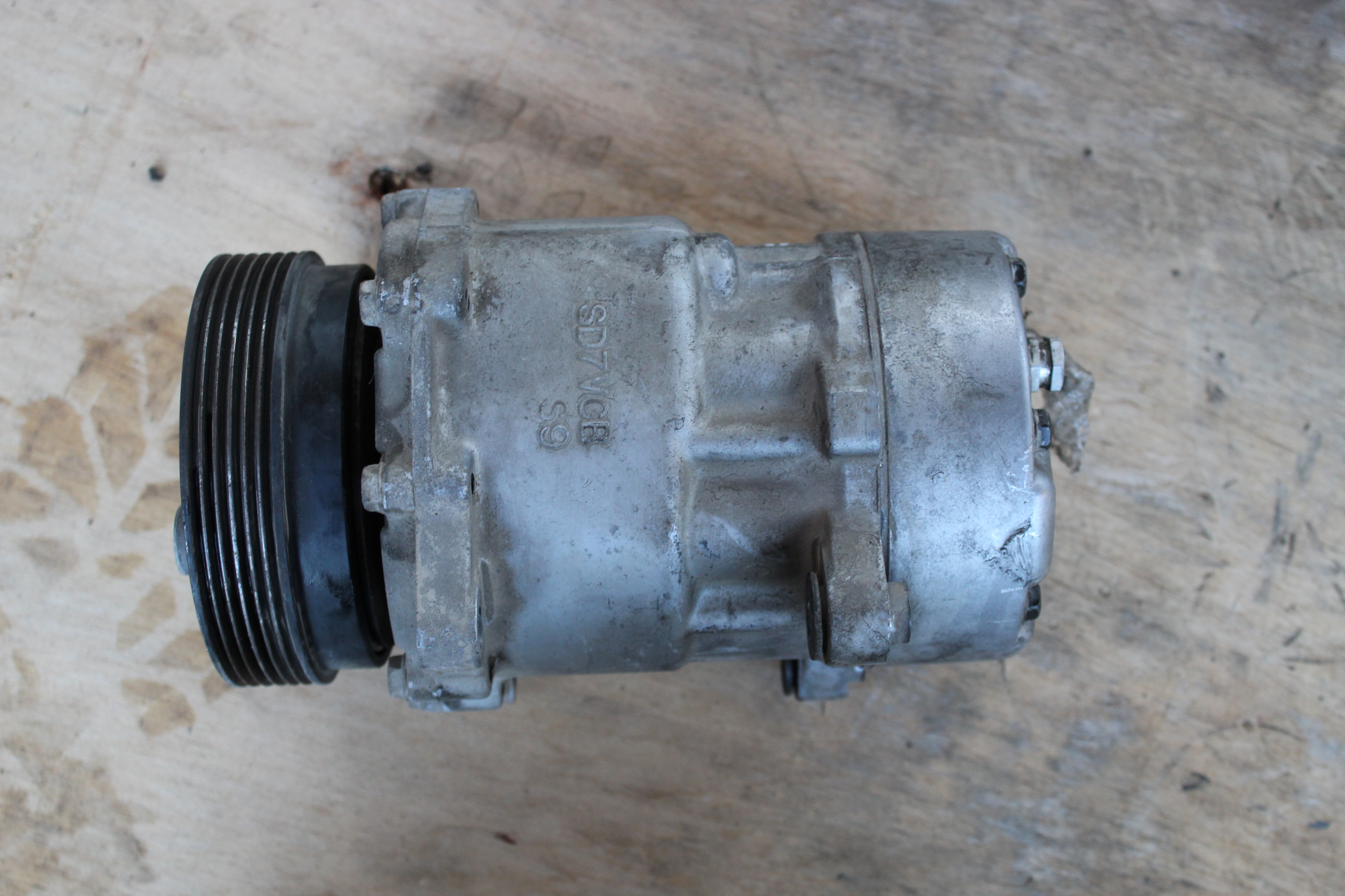 Κομπρεσέρ Aircodition ( 1J0820803F ) VW Golf ’02 Προσφορά!