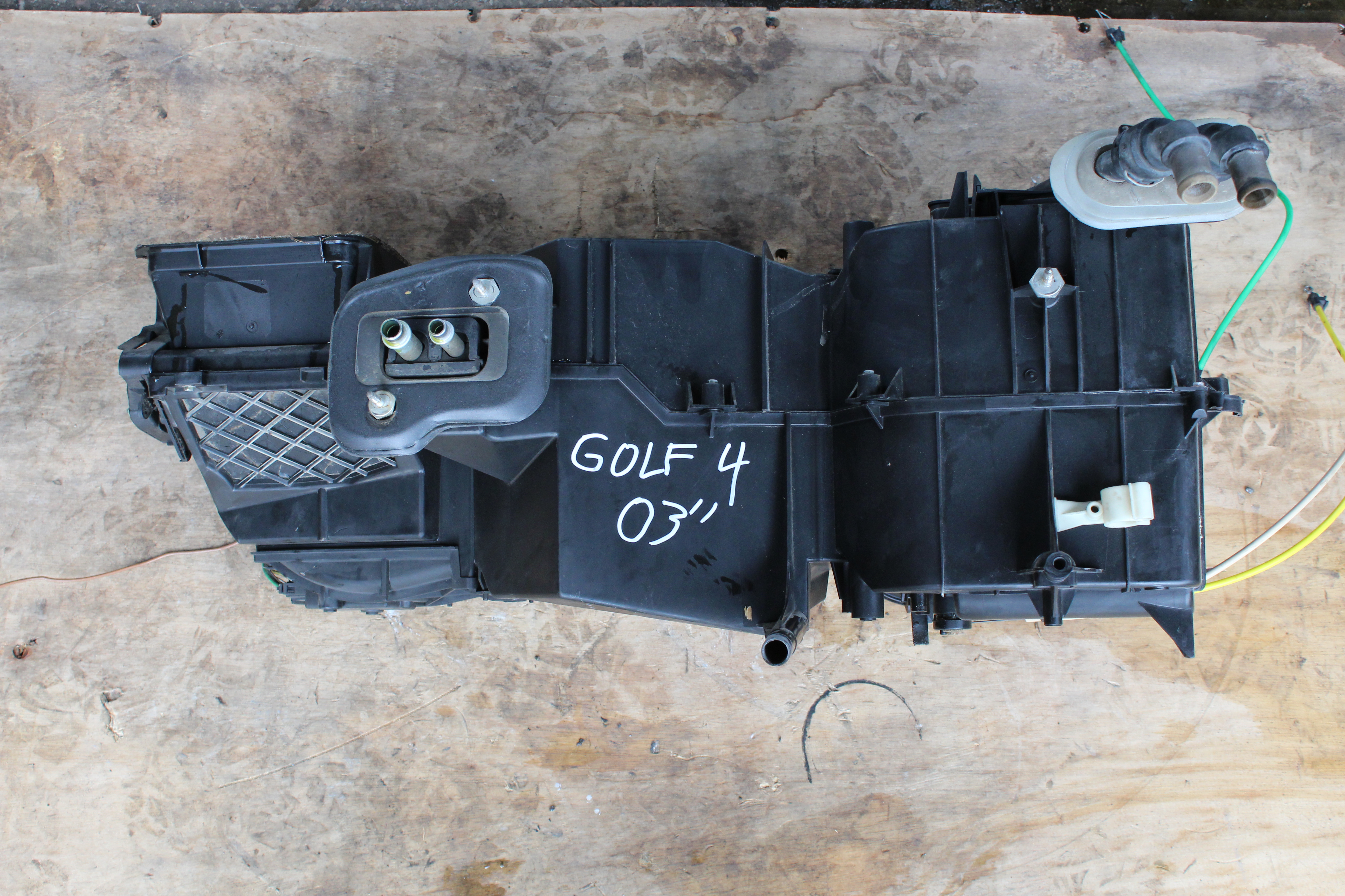 Ψυγείο Καλοριφέρ VW Golf ’02 Προσφορά.