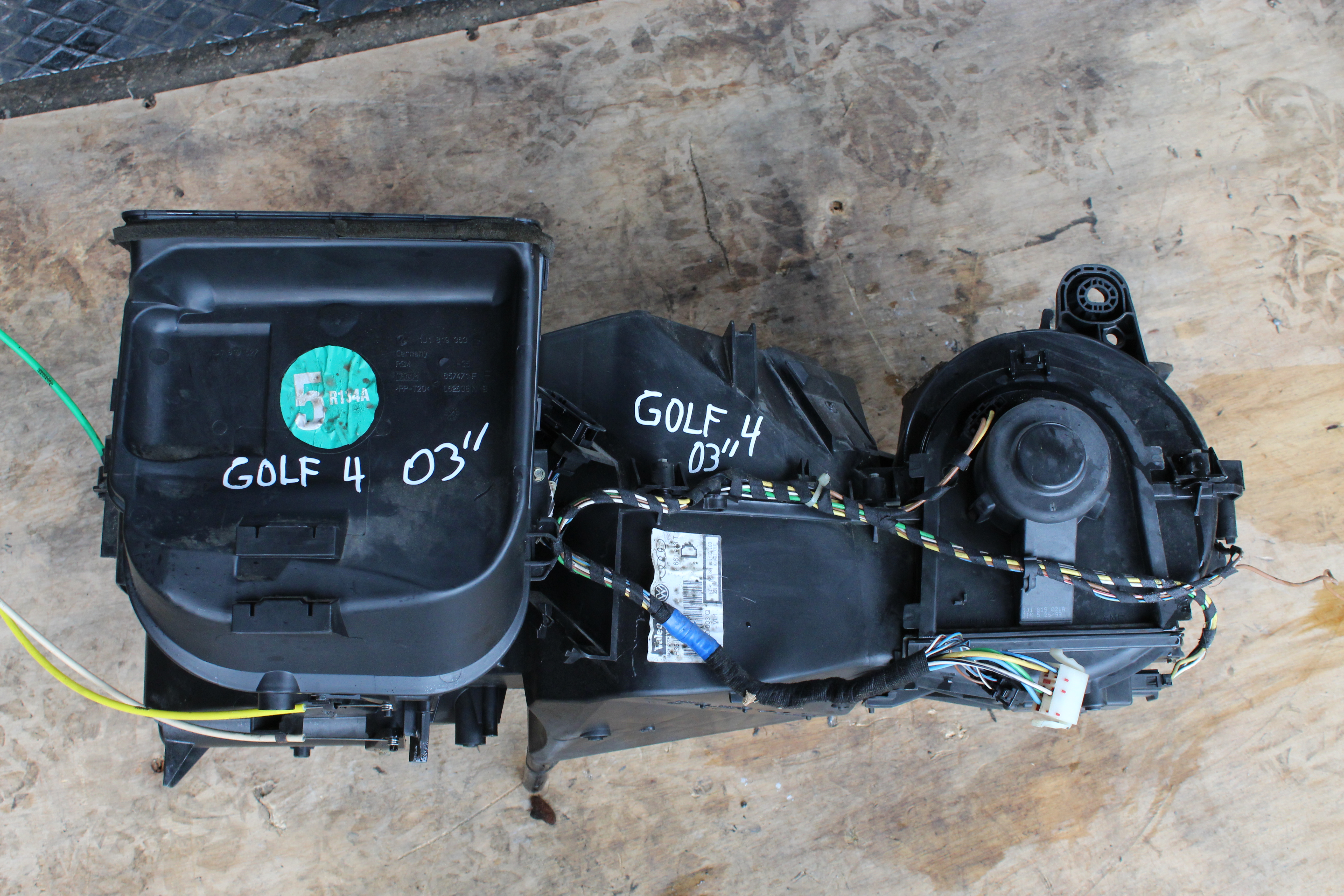 Αντίσταση Καλοριφέρ VW Golf ’02 Προσφορά.