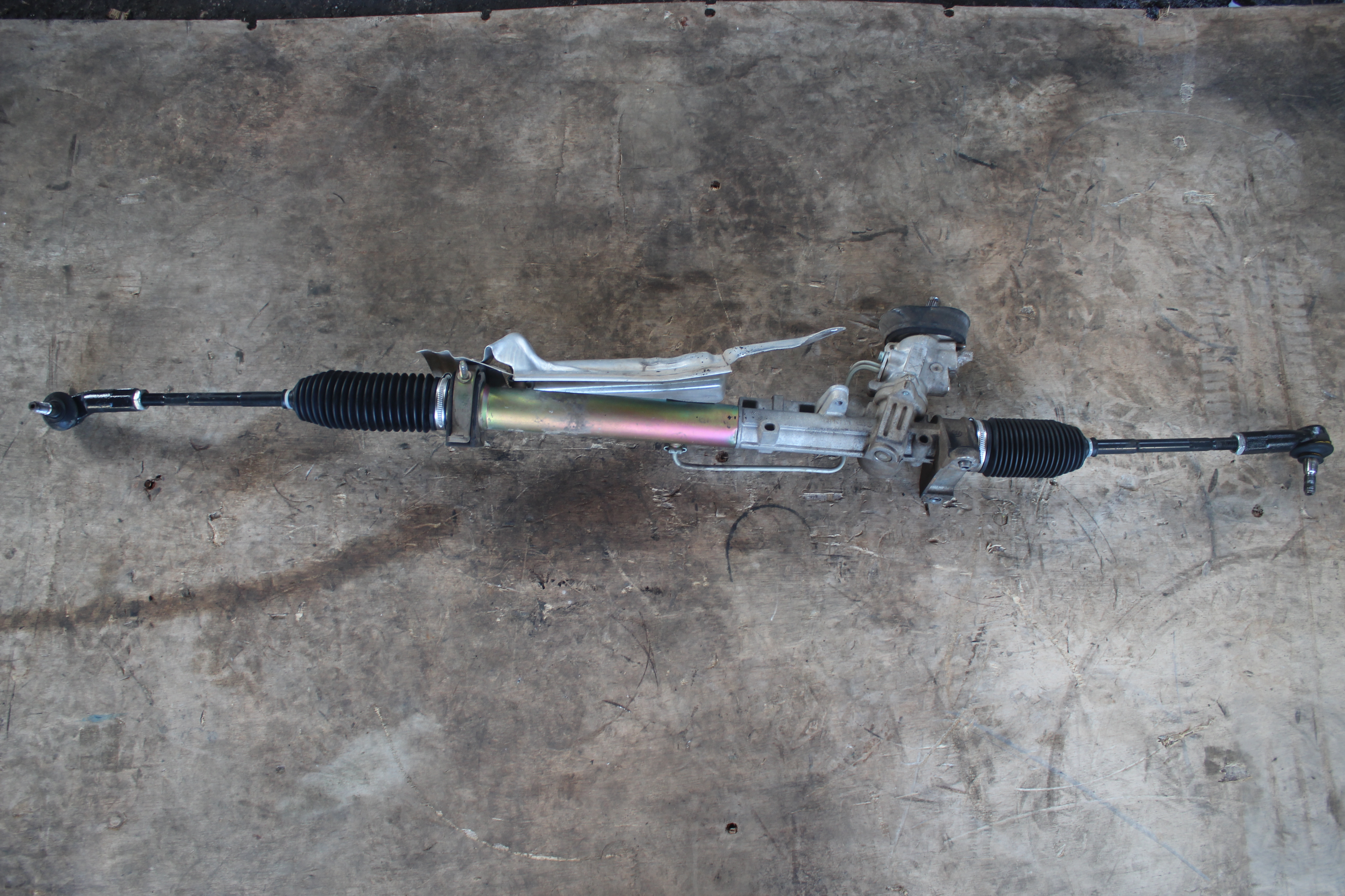 Κρεμαργιέρα ( 1J1422105 ) VW Golf ’02 Προσφορά.