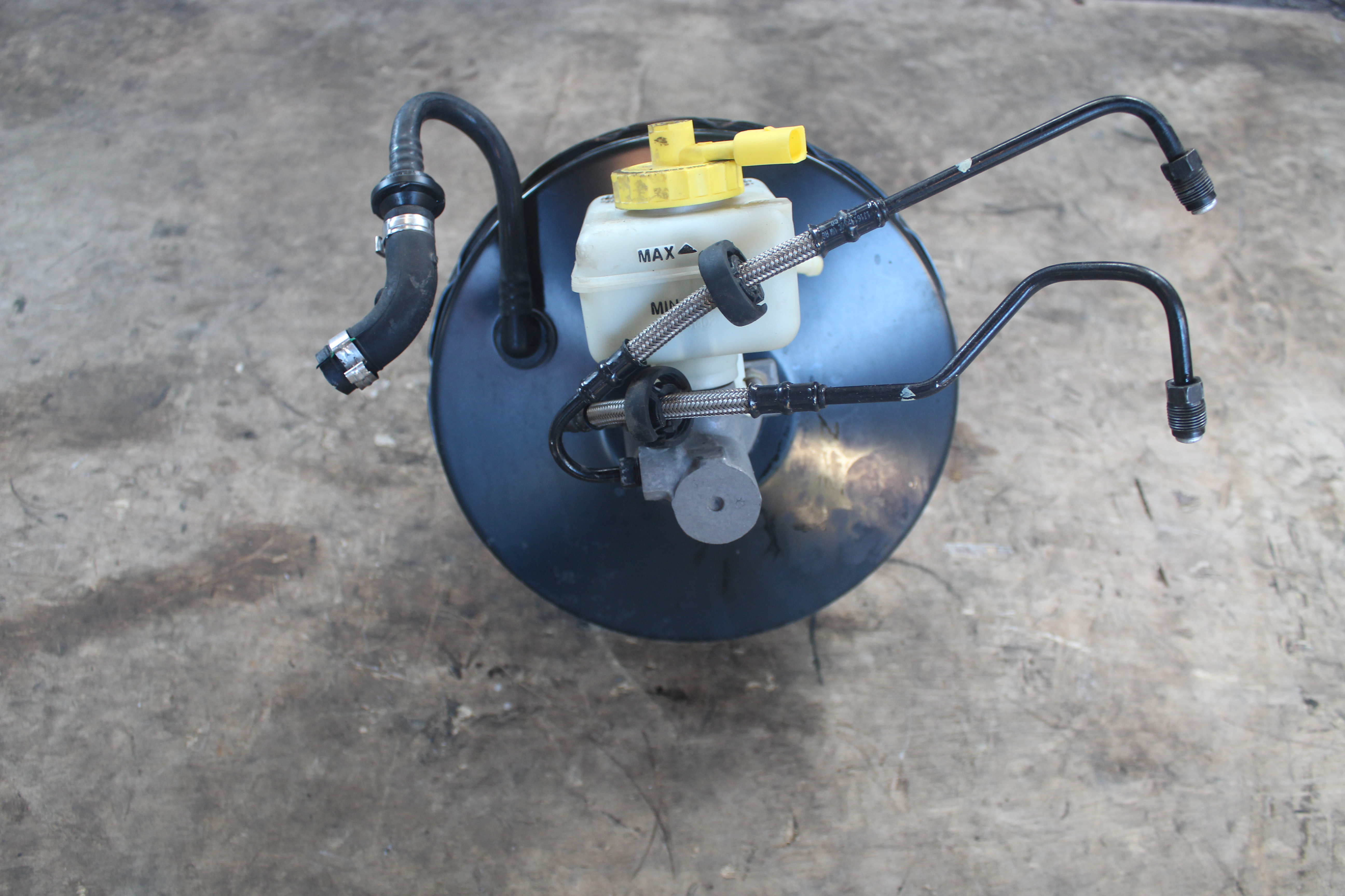 Αντλία Φρένων VW Golf ’02 Προσφορά.