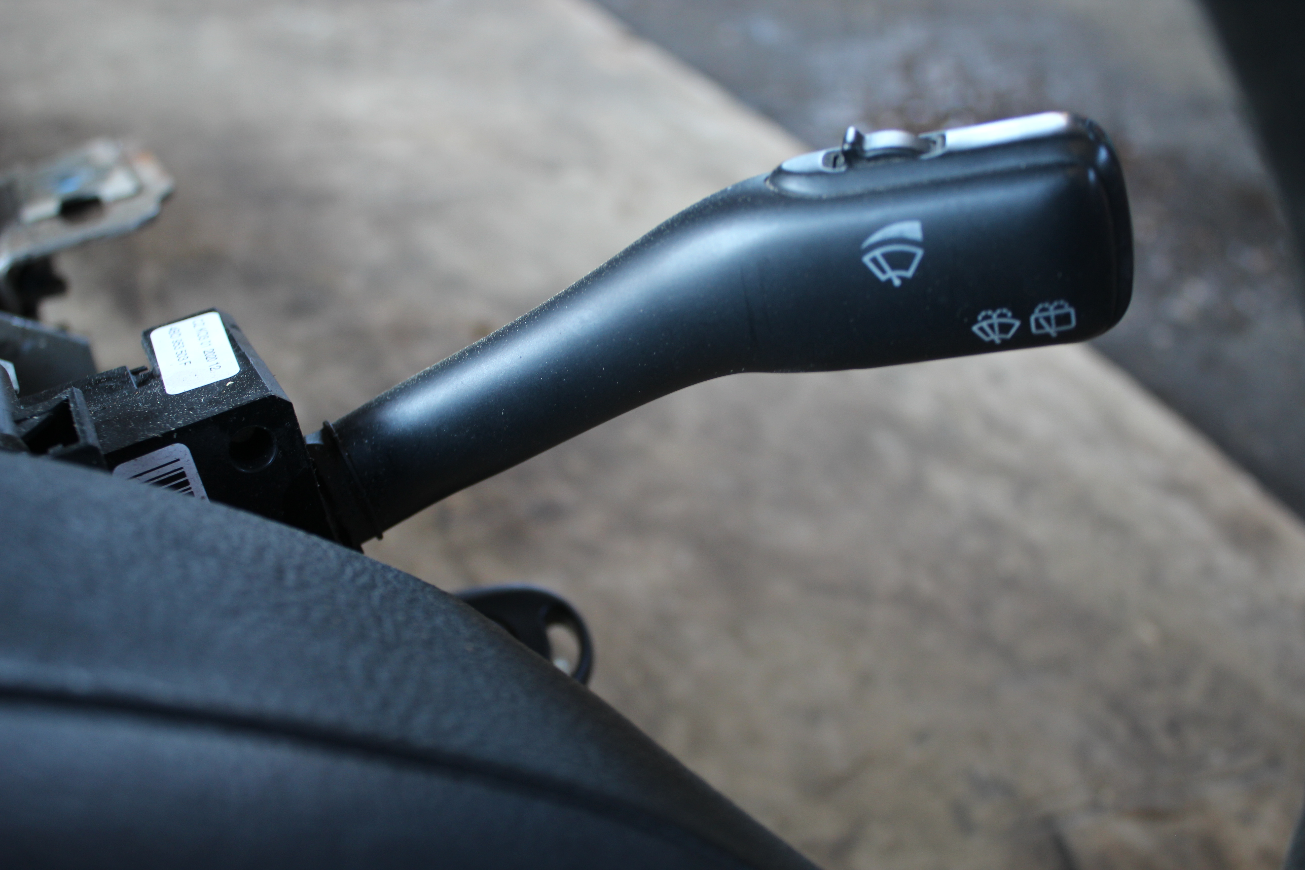 Φλασιέρα ( 4B953503F ) VW Golf ’02 Προσφορά.