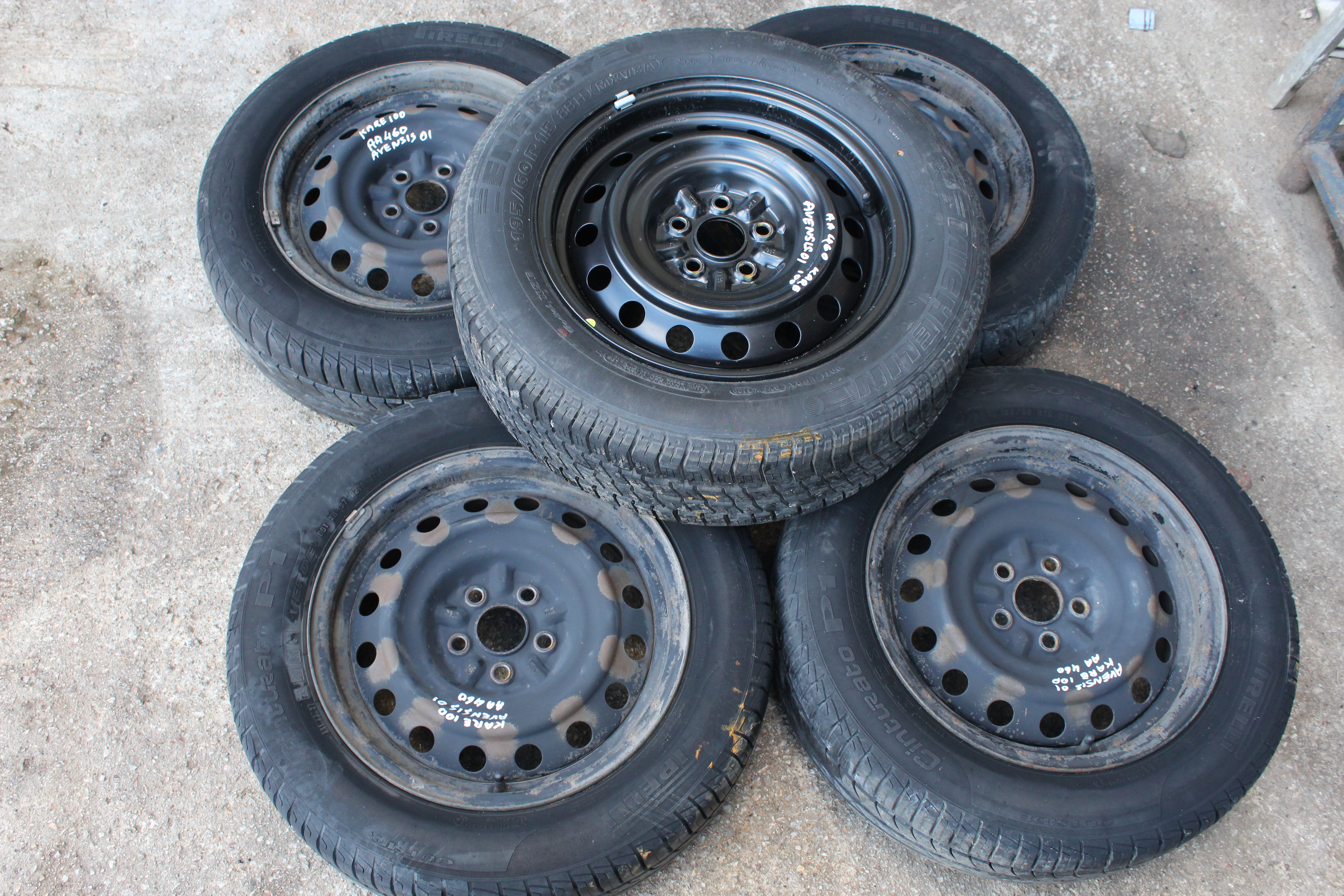 Ζάντες Σιδερένιες Toyota Avensis ’01 Προσφορά.