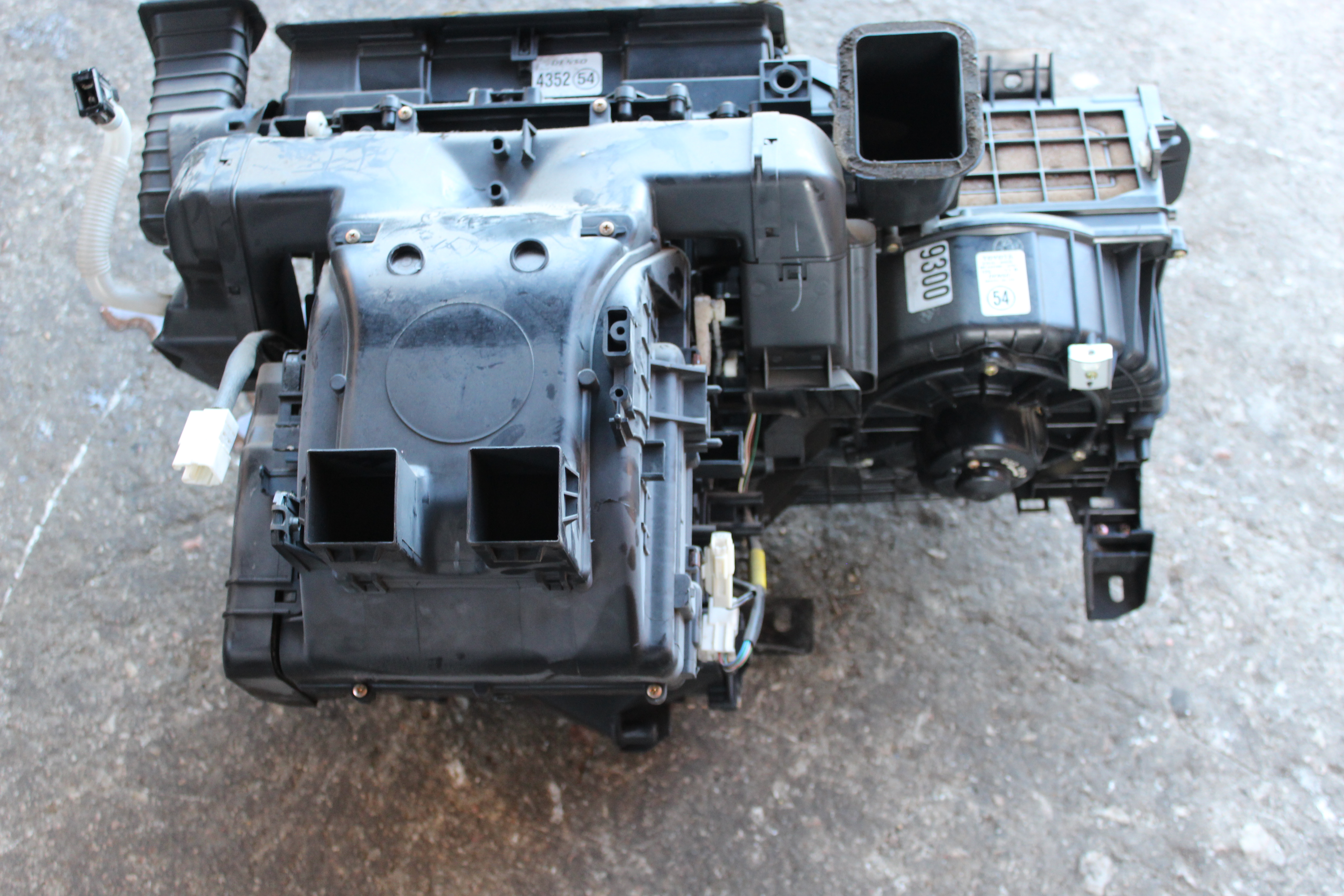 Ψυγείο Καλοριφέρ Toyota Avensis ’01 Προσφορά.