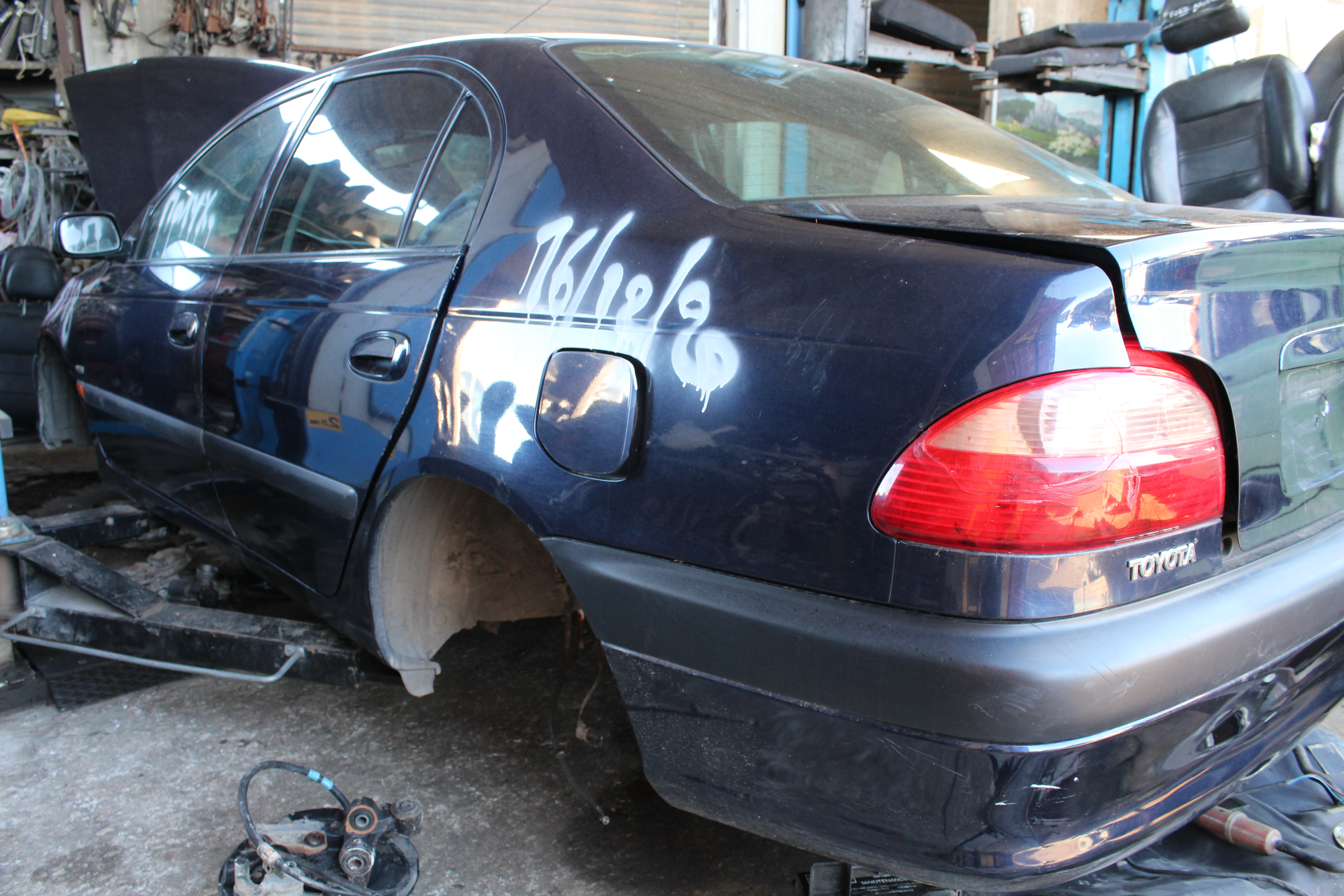 Φτερά Πίσω Toyota Avensis ’01 Προσφορά.