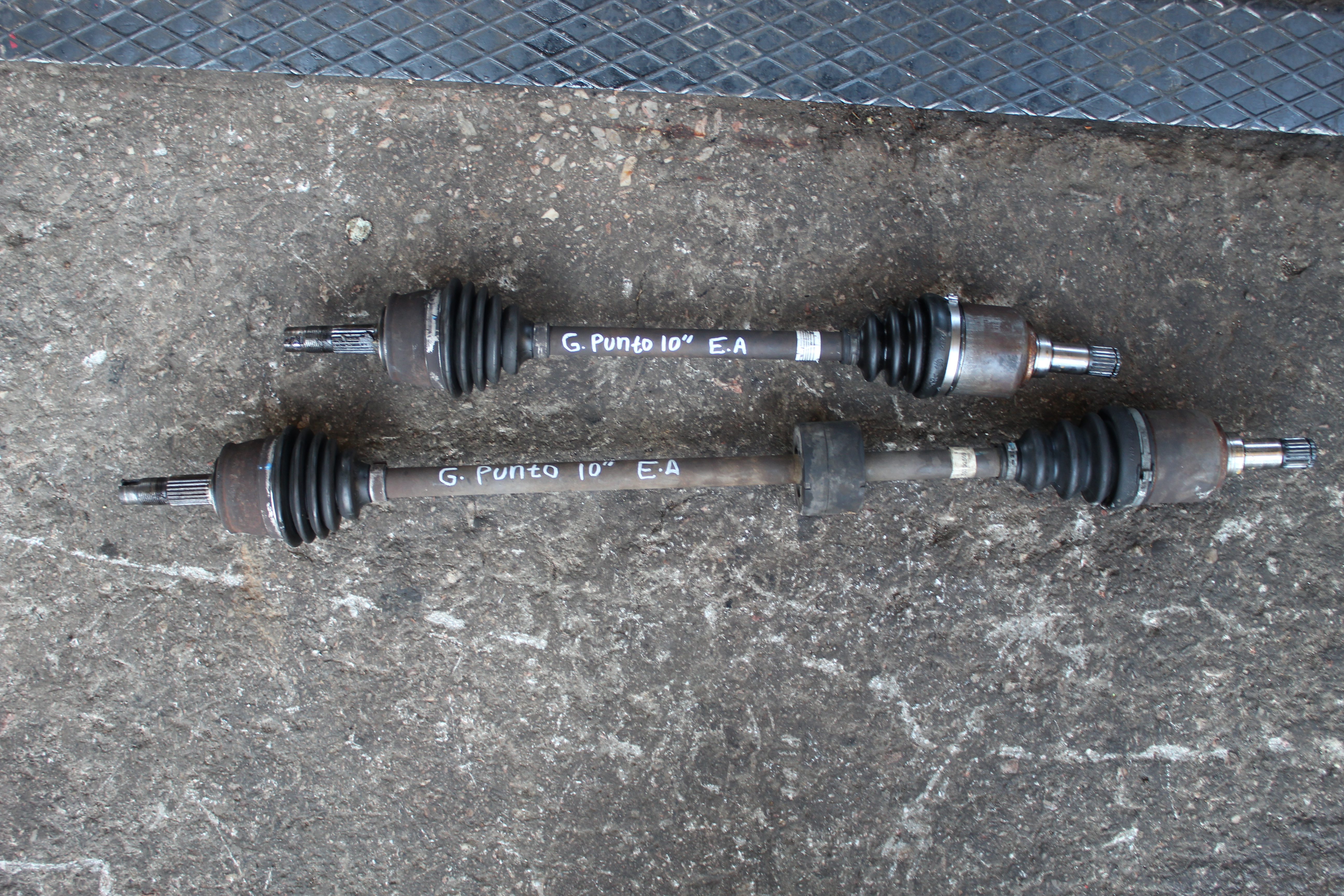 Ημιαξόνιο Αριστερό Fiat Grande Punto ’10 Προσφορά.